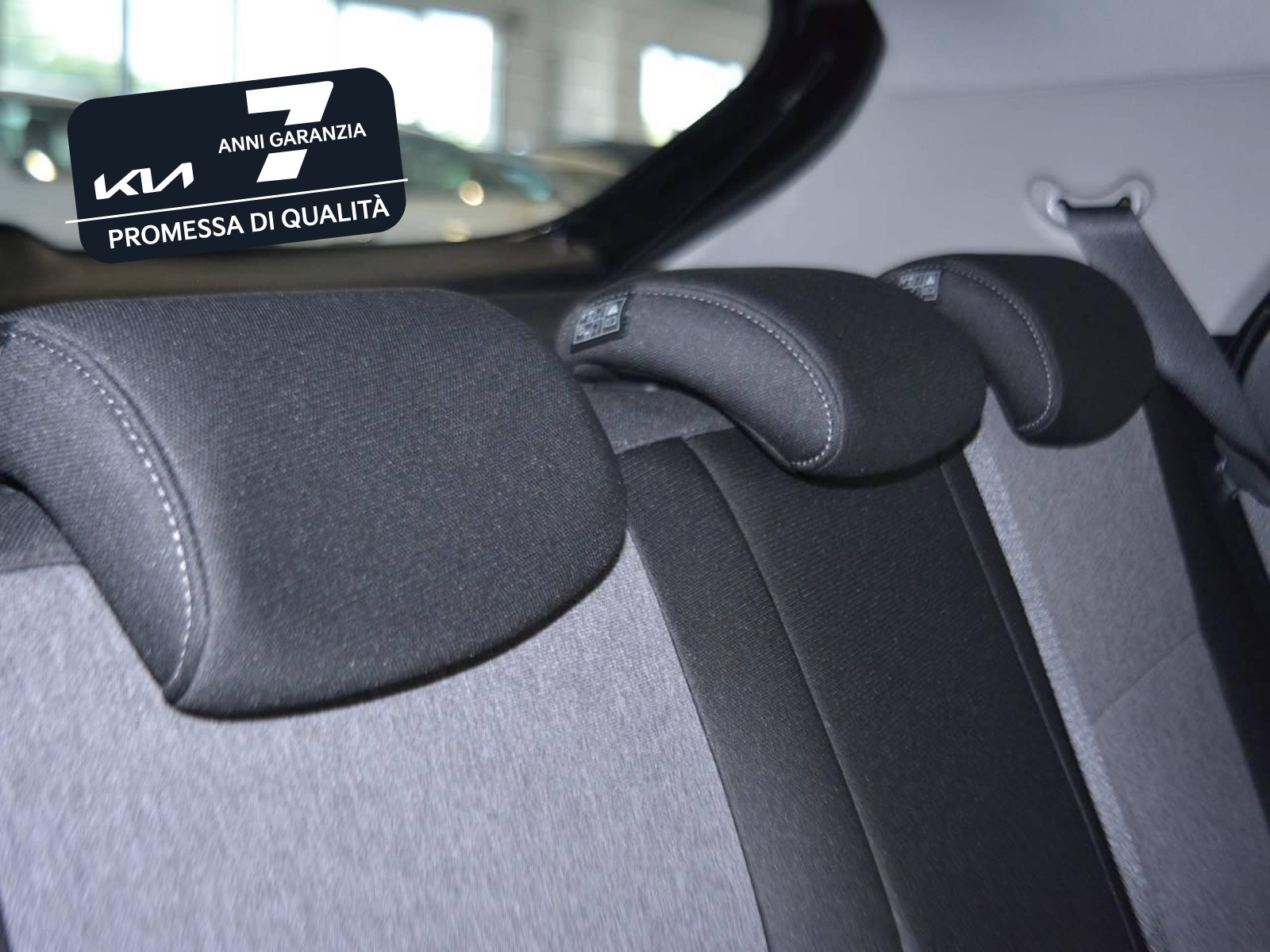 6 - Kia Stonic 1.2 mpi gpl 78cv style special edition