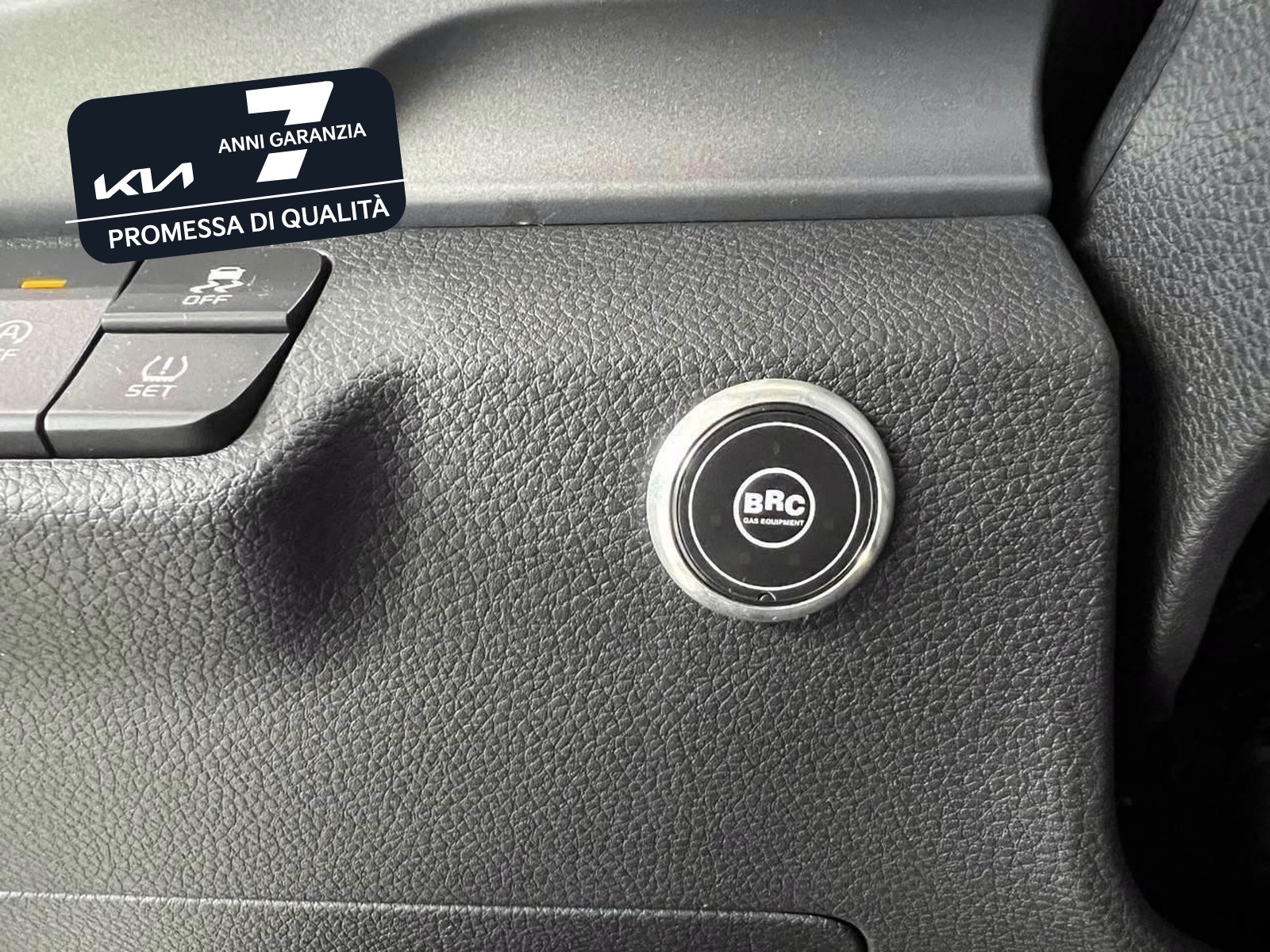 15 - Kia Stonic 1.2 mpi gpl 78cv style special edition