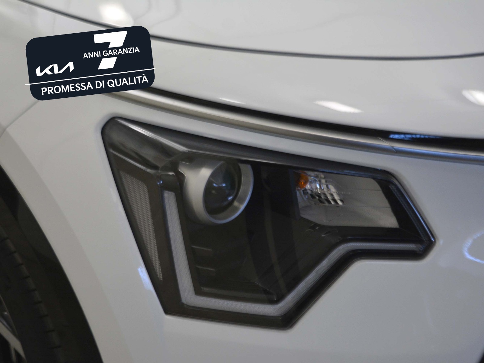 22 - Kia Niro 1.6 gdi hybrid 129cv style dct6