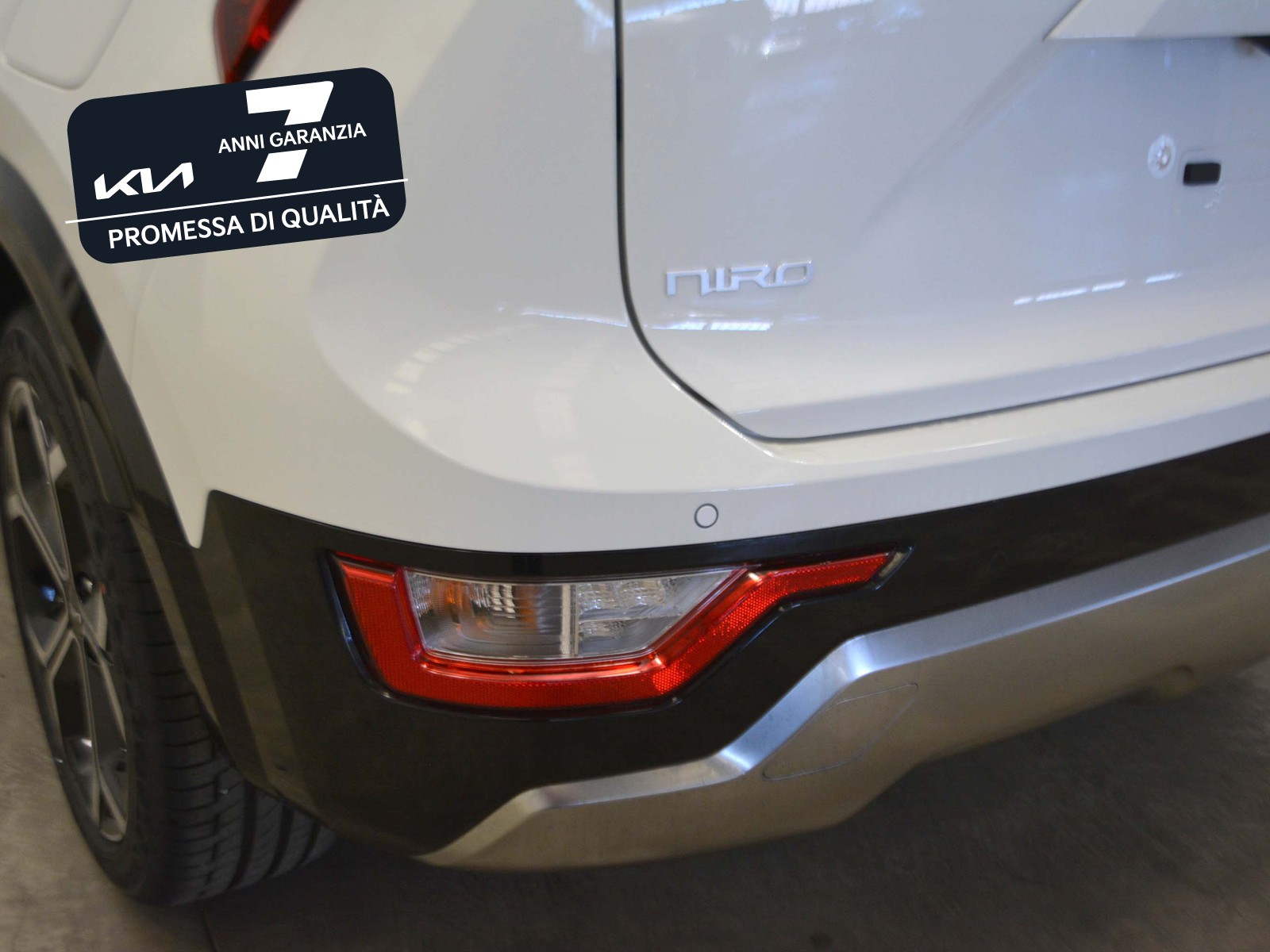 23 - Kia Niro 1.6 gdi hybrid 129cv style dct6