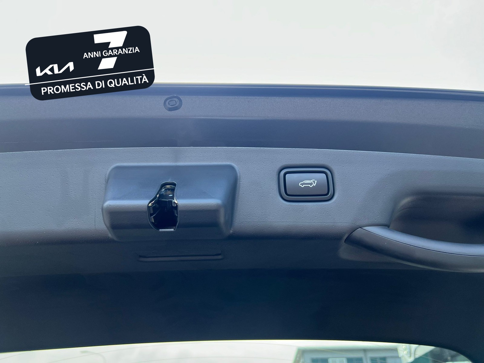 14 - Kia Niro 1.6 gdi hev tri-fuel 126cv evolution dct6