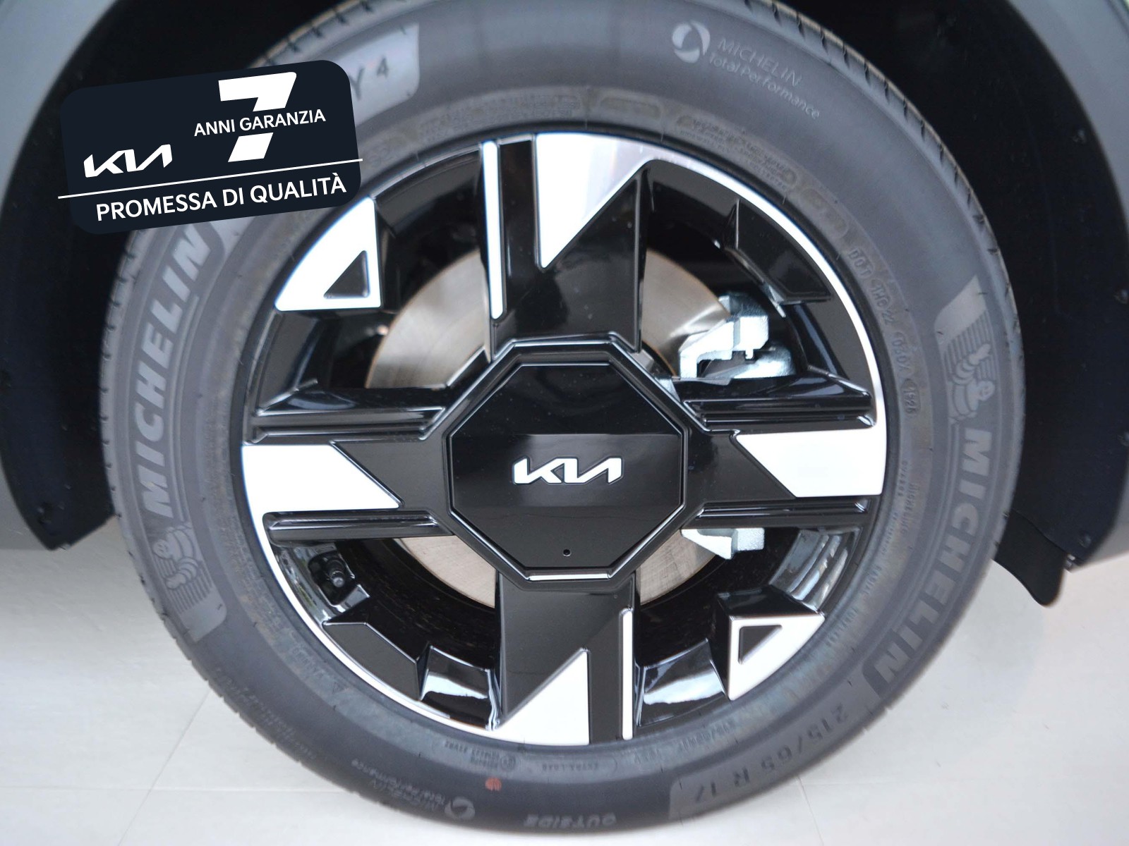 14 - Kia Sportage 1.6 crdi mhev business dct7