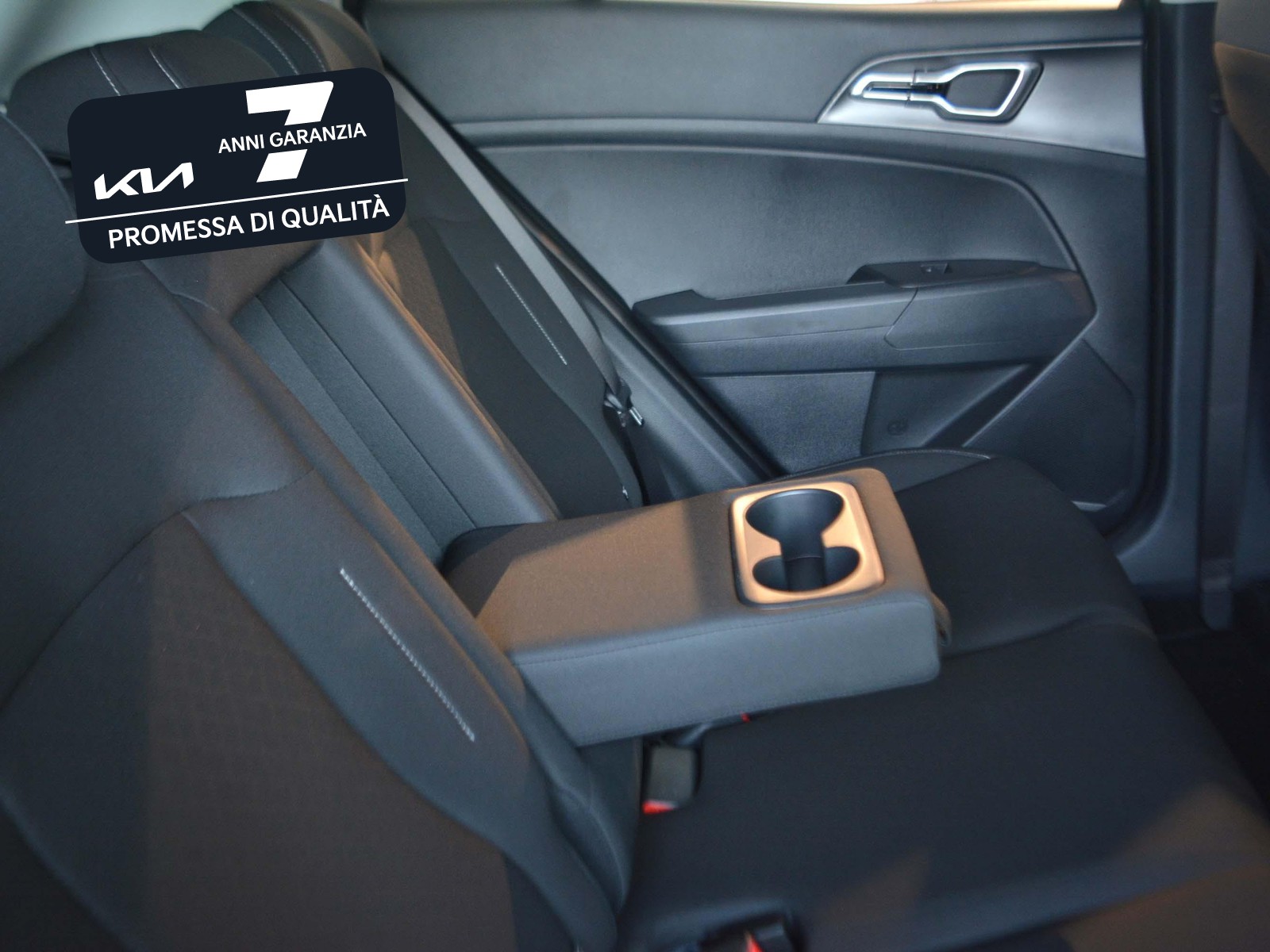 6 - Kia Sportage 1.6 crdi mhev business dct7