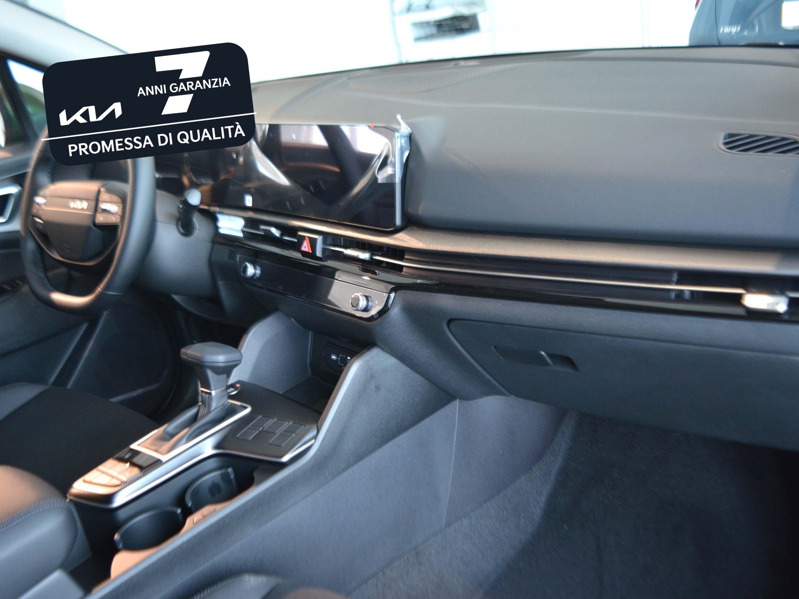 8 - Kia Sportage 1.6 crdi mhev business dct7