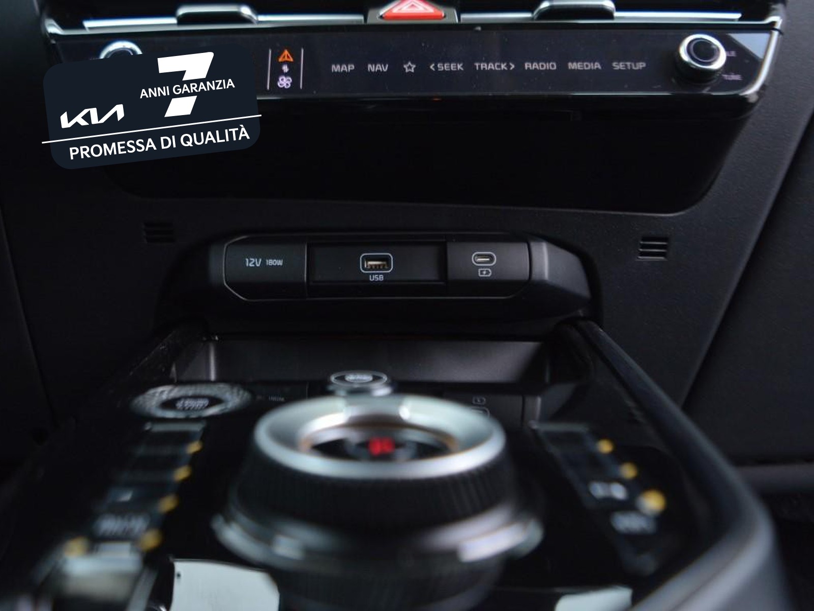 22 - Kia Niro 1.6 gdi hev tri-fuel 126cv style dct6