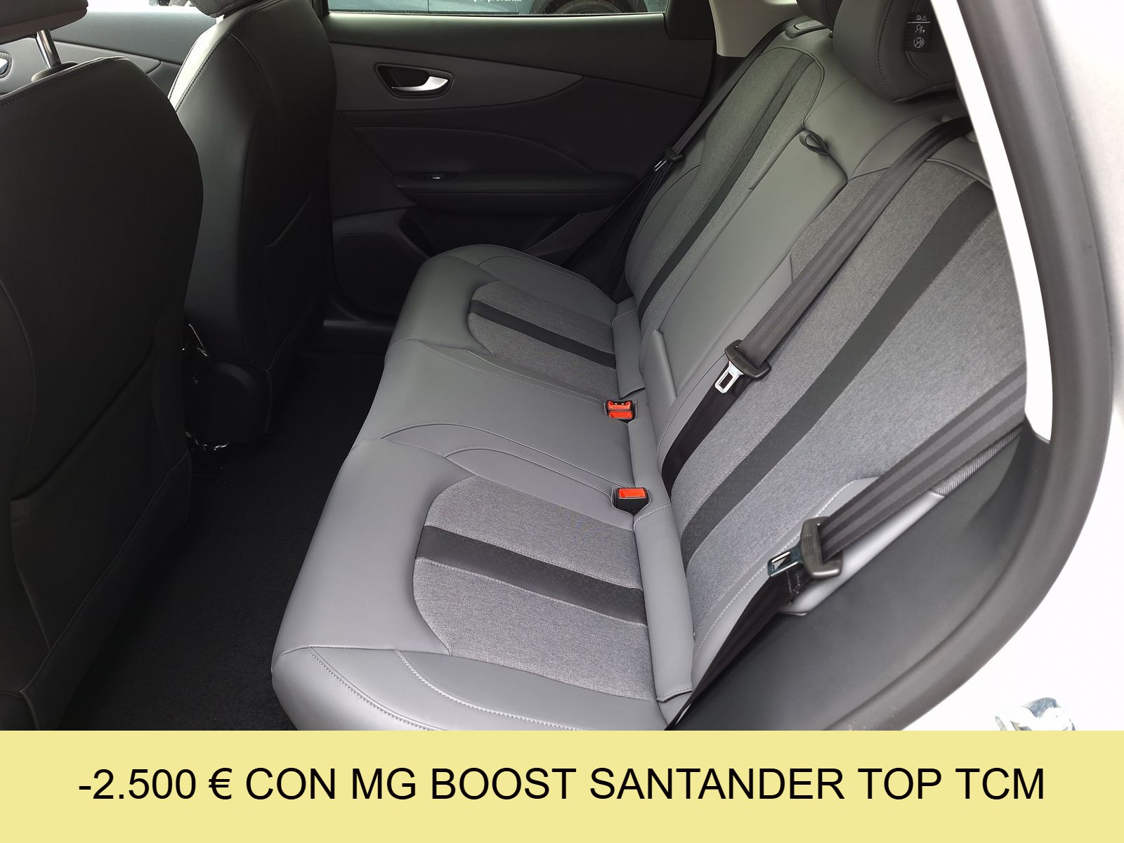 12 - Mg MGS5 EV ev luxury 64