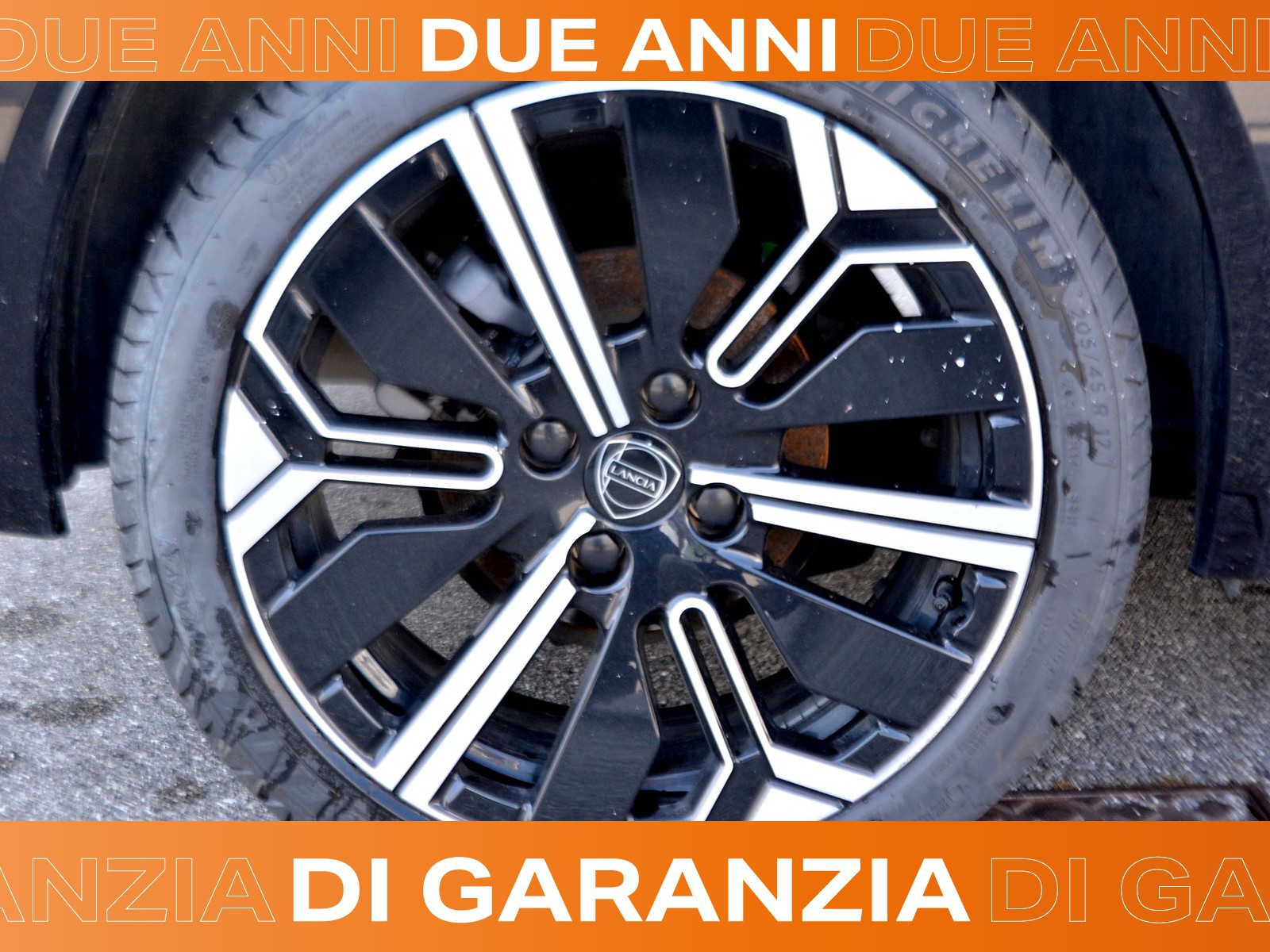 16 - Lancia Ypsilon 1.2 mhev 110cv lx e-dct