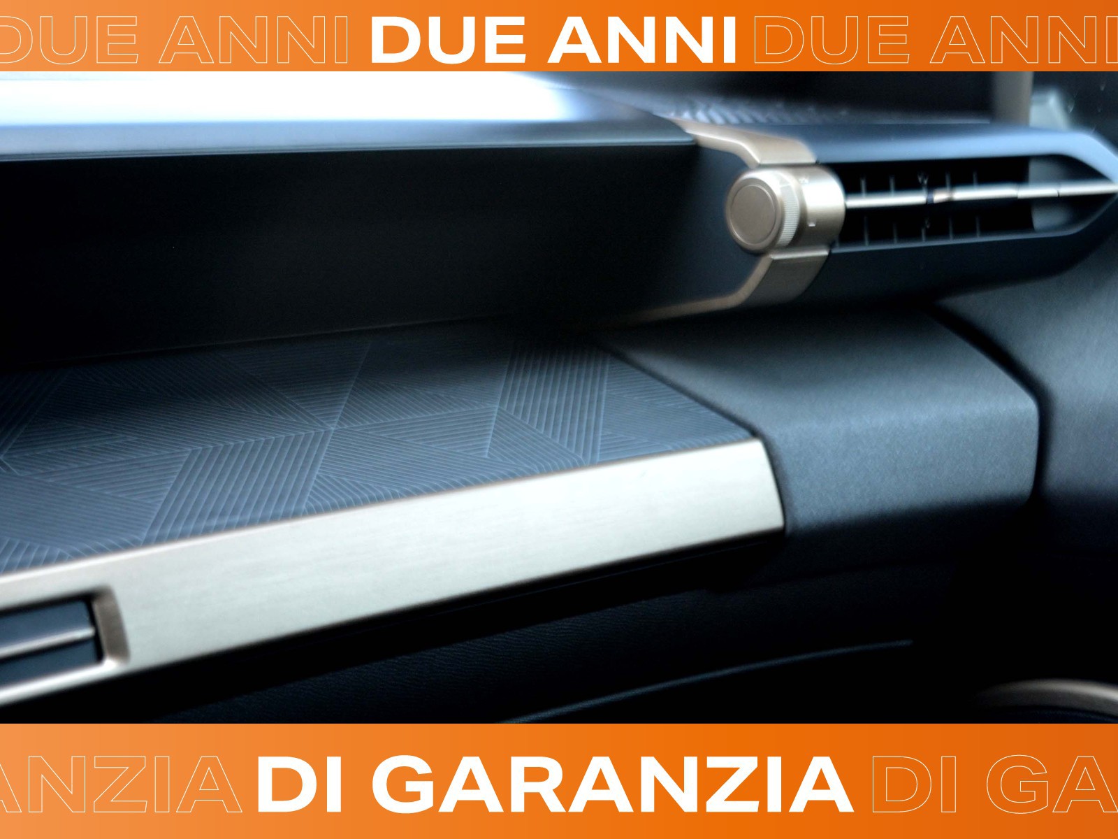 20 - Lancia Ypsilon 1.2 mhev 110cv lx e-dct