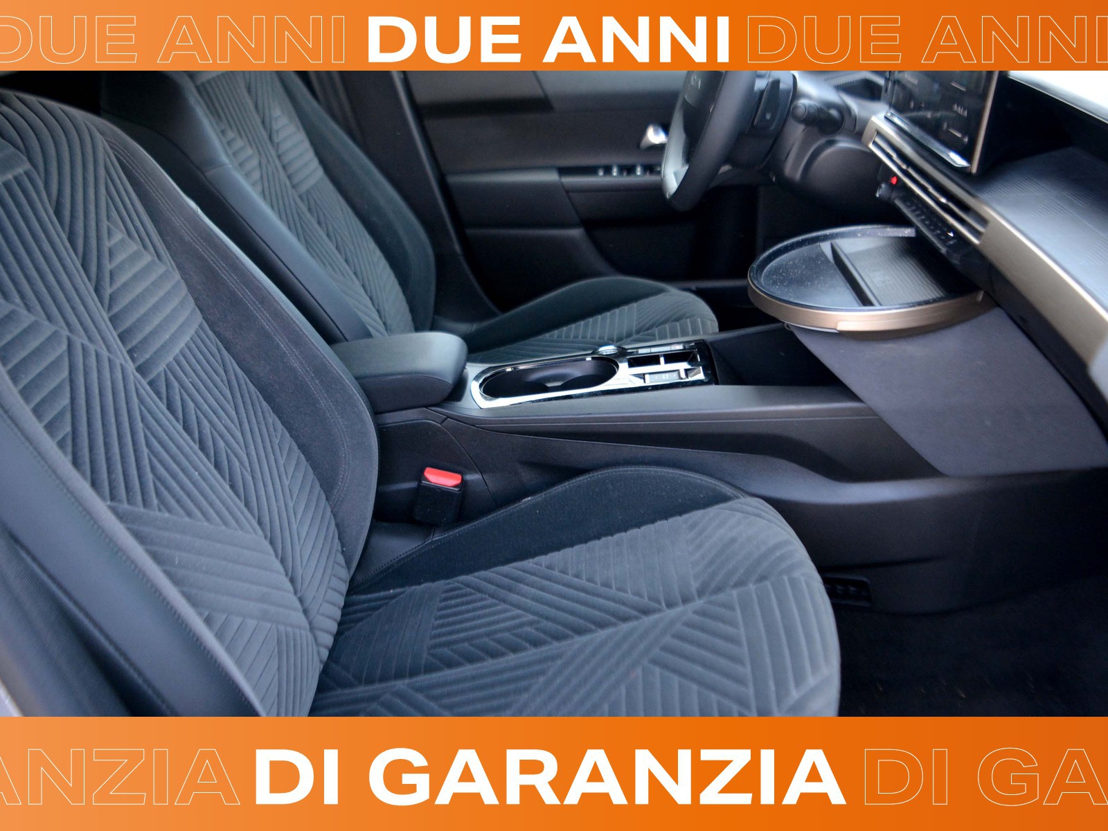 5 - Lancia Ypsilon 1.2 mhev 110cv lx e-dct