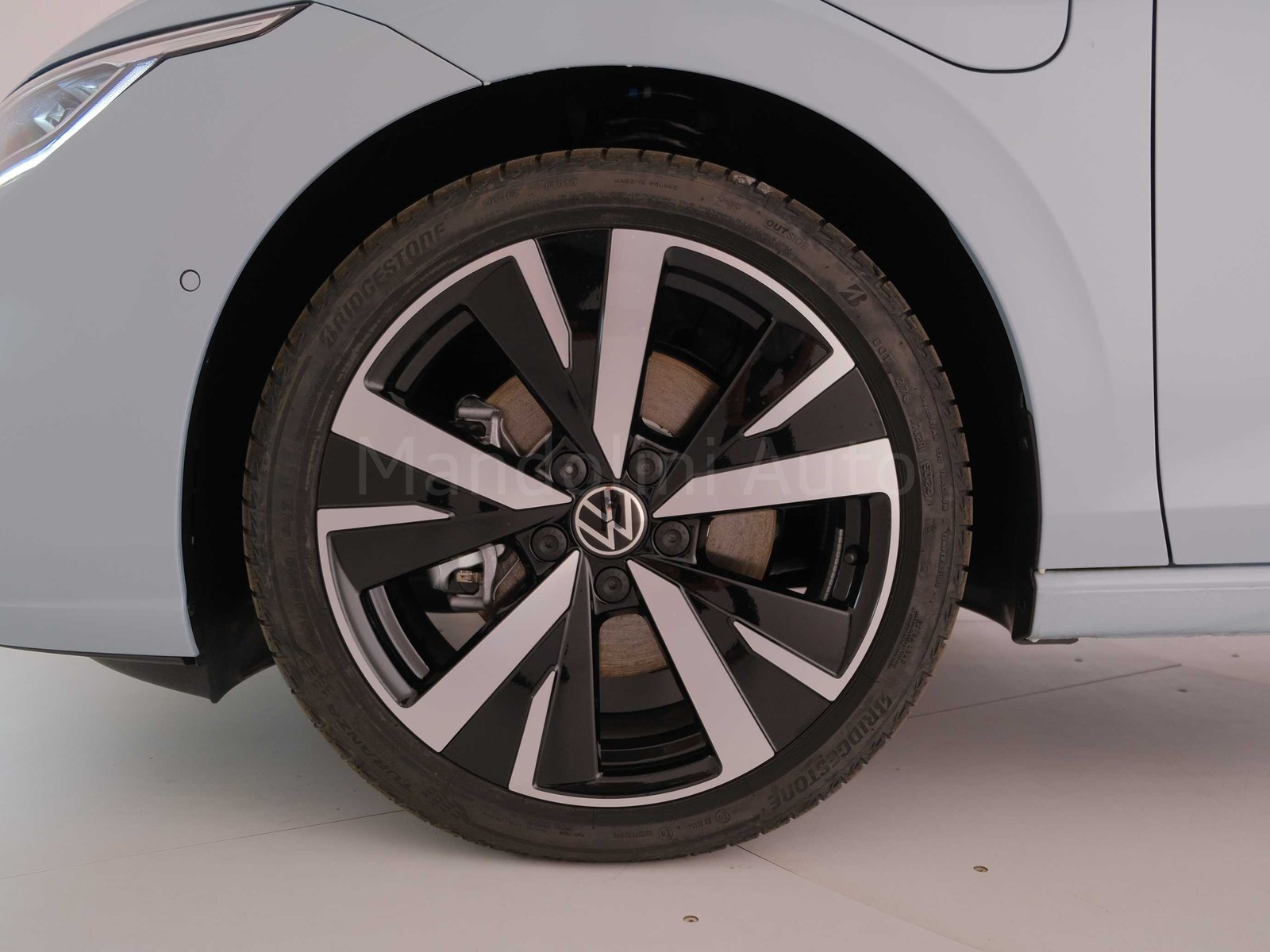 11 - Volkswagen Golf 1.5 tsi ehybrid 204cv edition plus dsg