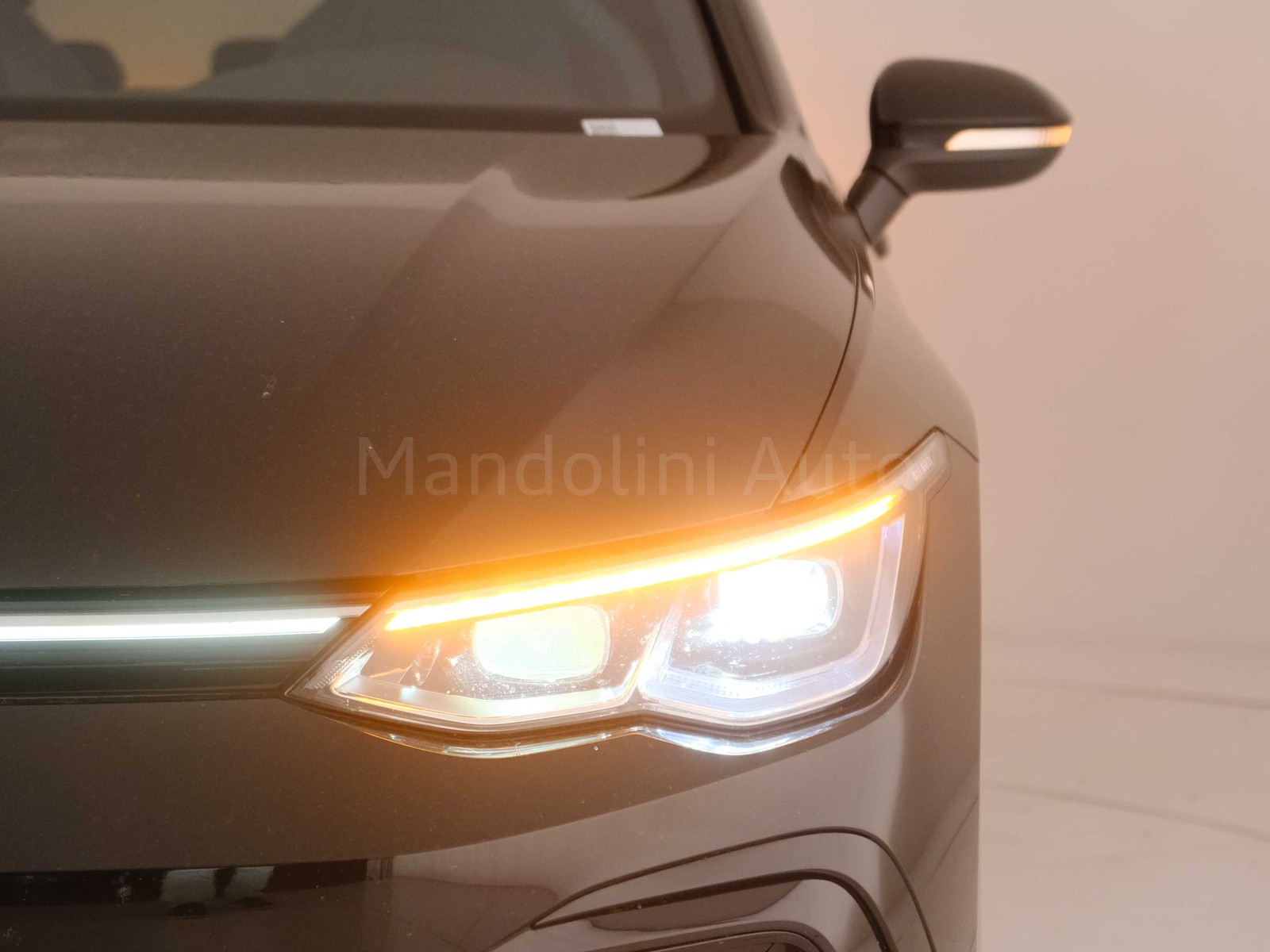 41 - Volkswagen Golf 2.0 tdi scr 150cv r-line dsg