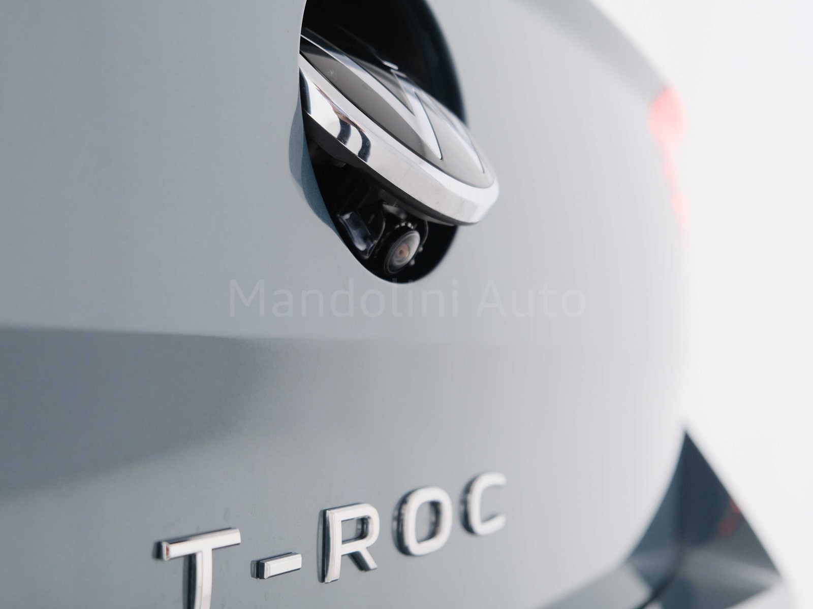 38 - Volkswagen T-Roc 1.0 tsi 115cv sport