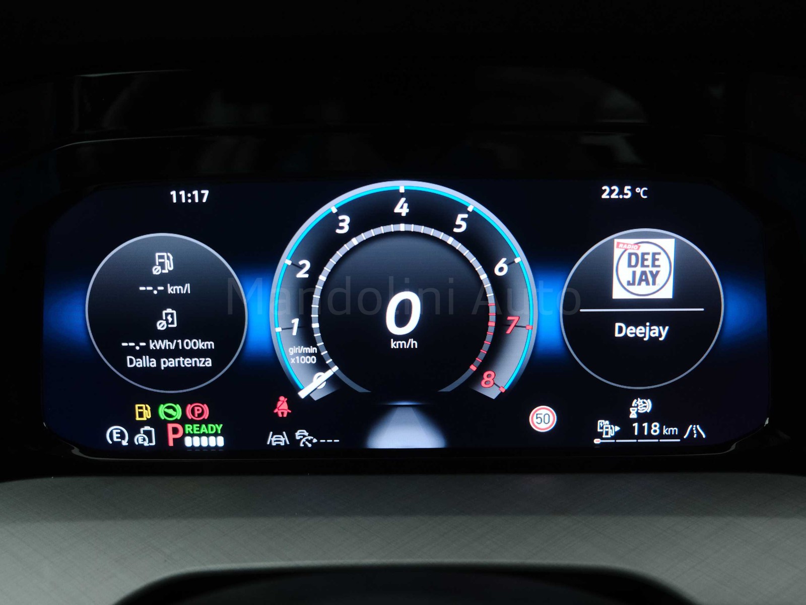 17 - Volkswagen Golf 1.5 tsi ehybrid 204cv edition plus dsg