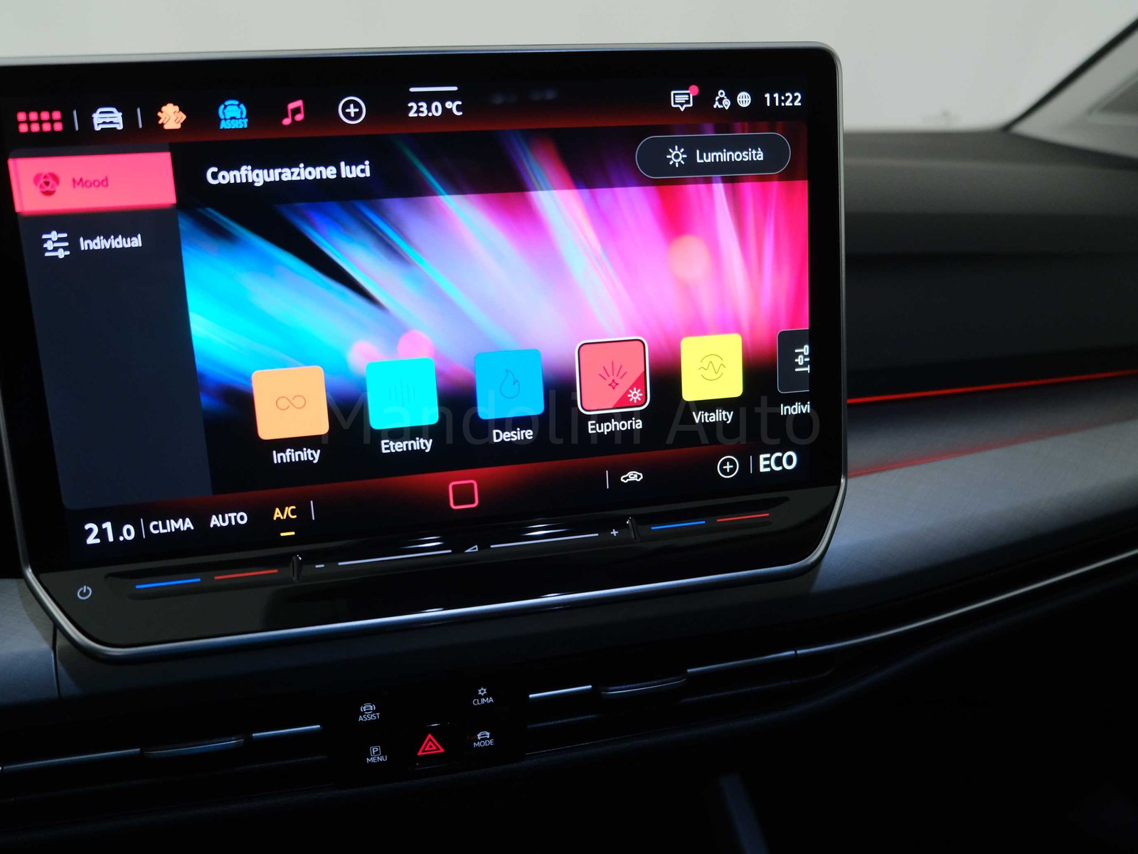 23 - Volkswagen Golf 1.5 tsi ehybrid 204cv edition plus dsg