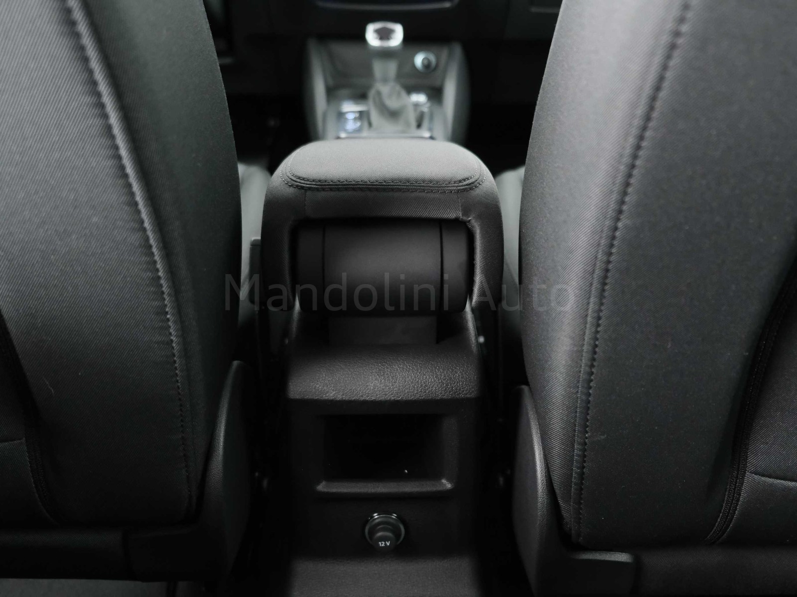 36 - Audi Q2 35 2.0 tdi business s tronic