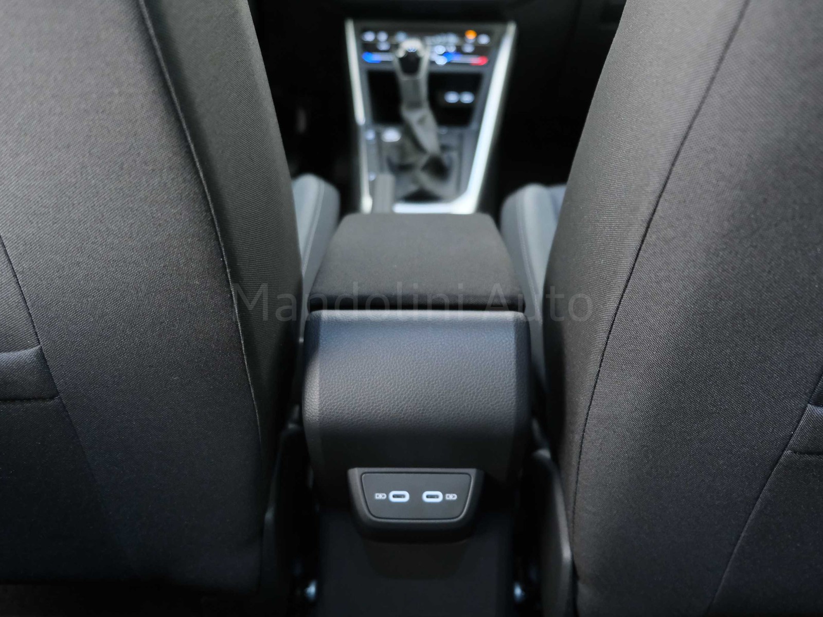 35 - Volkswagen Taigo 1.0 tsi 115cv life