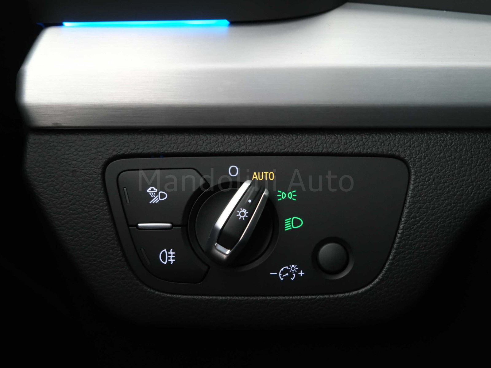 12 - Audi Q5 55 2.0 tfsi e s line plus quattro s tronic