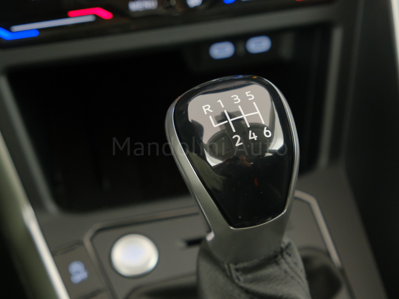 12 - Volkswagen Taigo 1.0 tsi 115cv edition plus