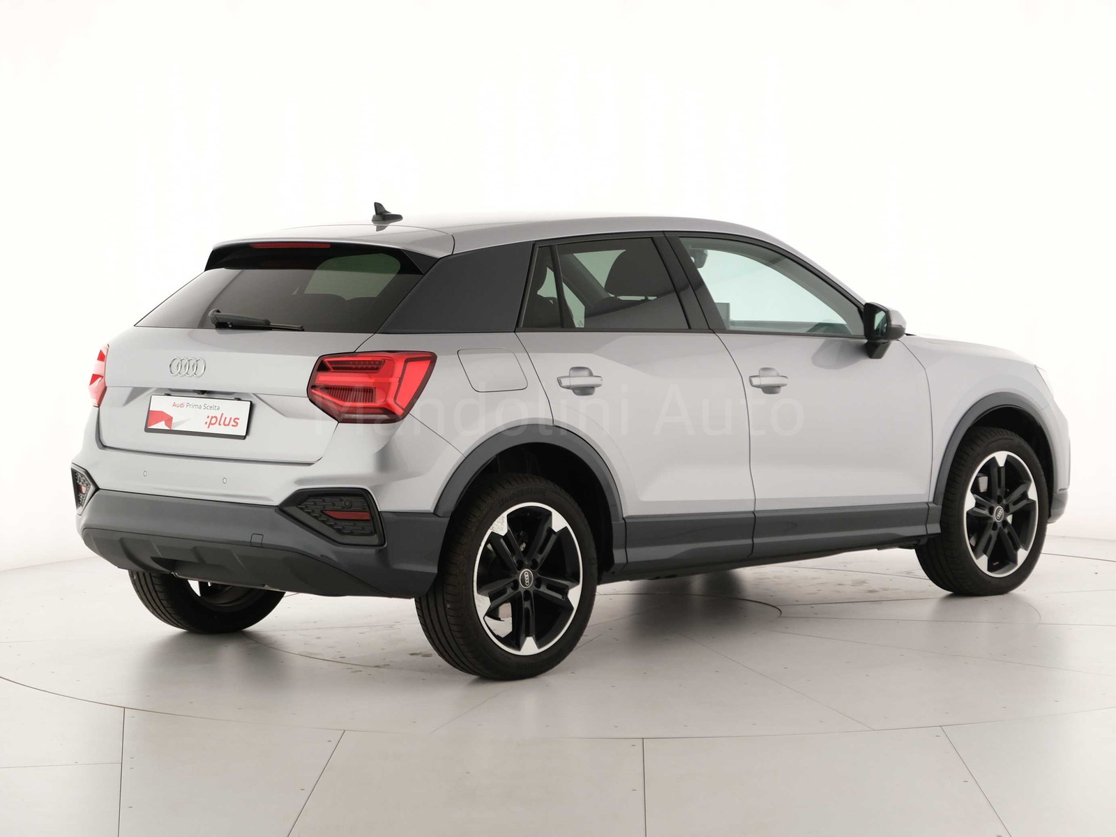 2 - Audi Q2 35 1.5 tfsi business advanced s tronic