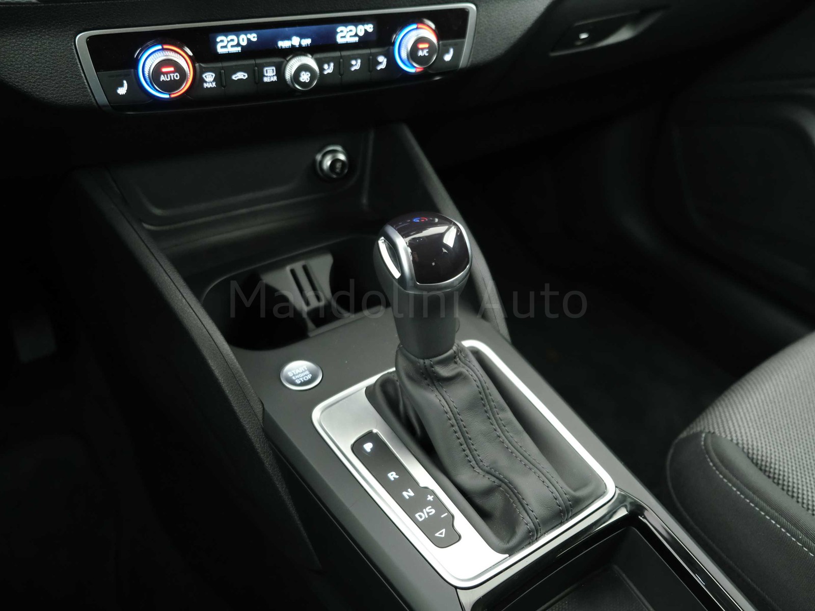 5 - Audi Q2 35 1.5 tfsi business advanced s tronic