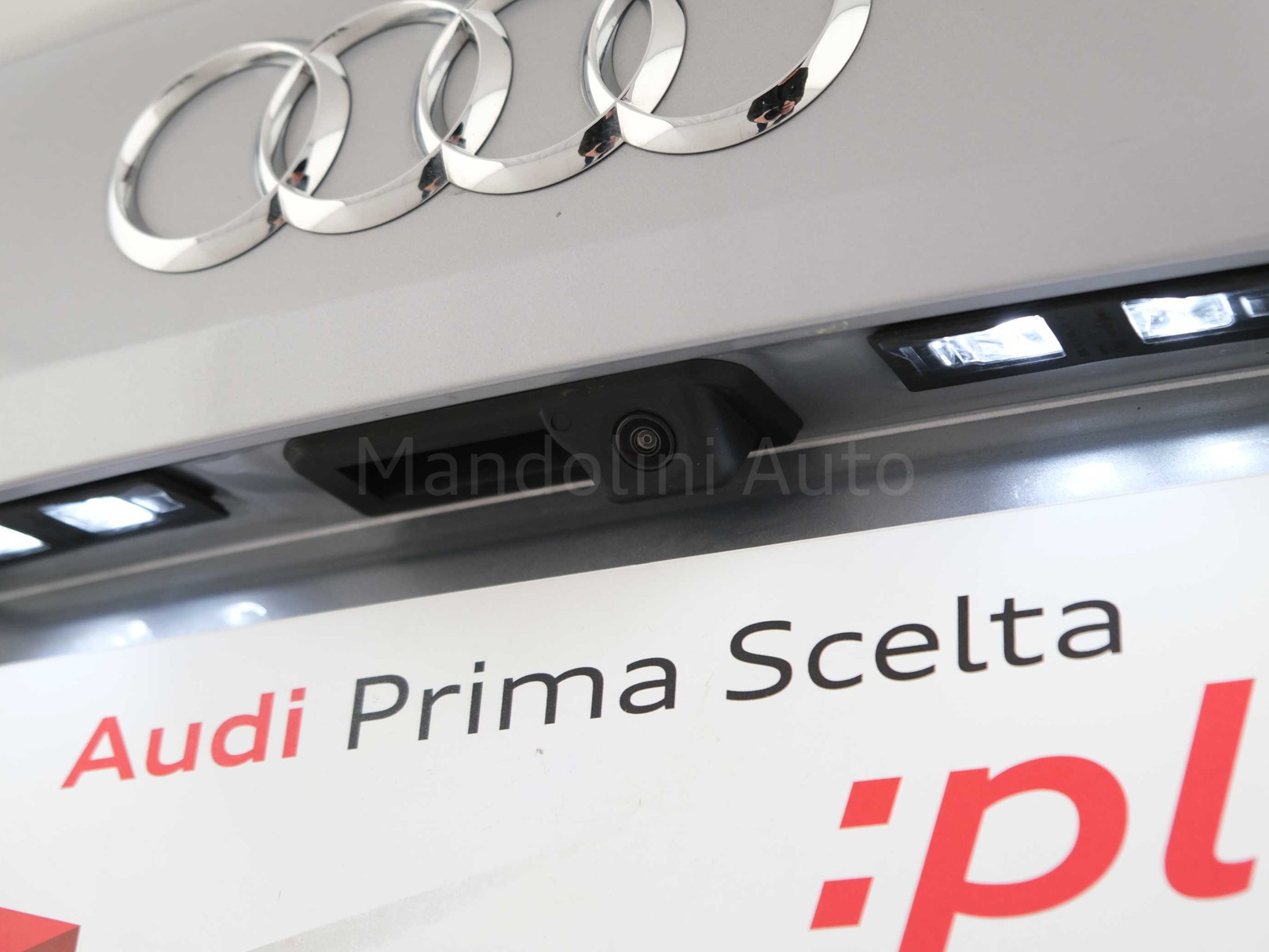 8 - Audi Q2 35 1.5 tfsi business advanced s tronic