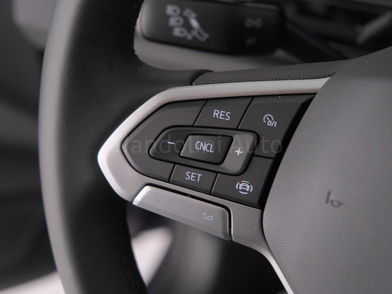 27 - Volkswagen Polo 1.0 evo 80cv edition plus