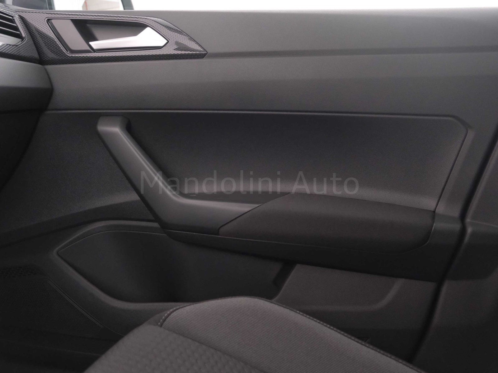 32 - Volkswagen Polo 1.0 evo 80cv edition plus