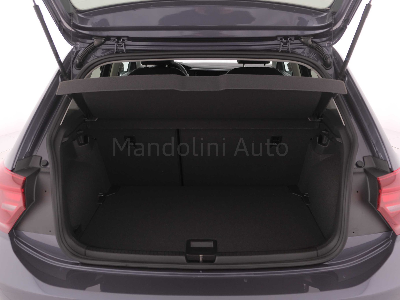 9 - Volkswagen Polo 1.0 evo 80cv edition plus