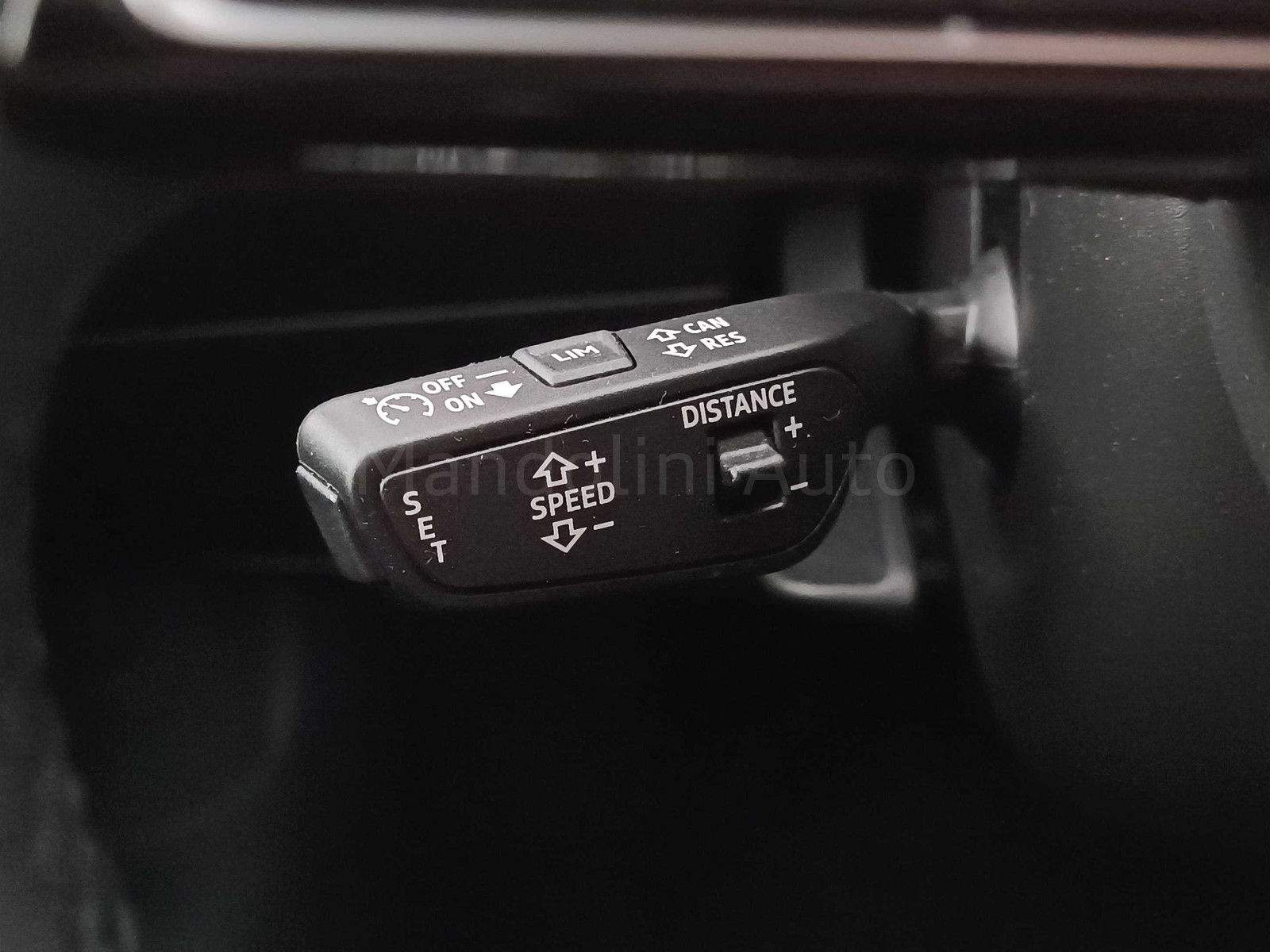 26 - Audi A1 sportback 25 1.0 tfsi s line edition s tronic my20