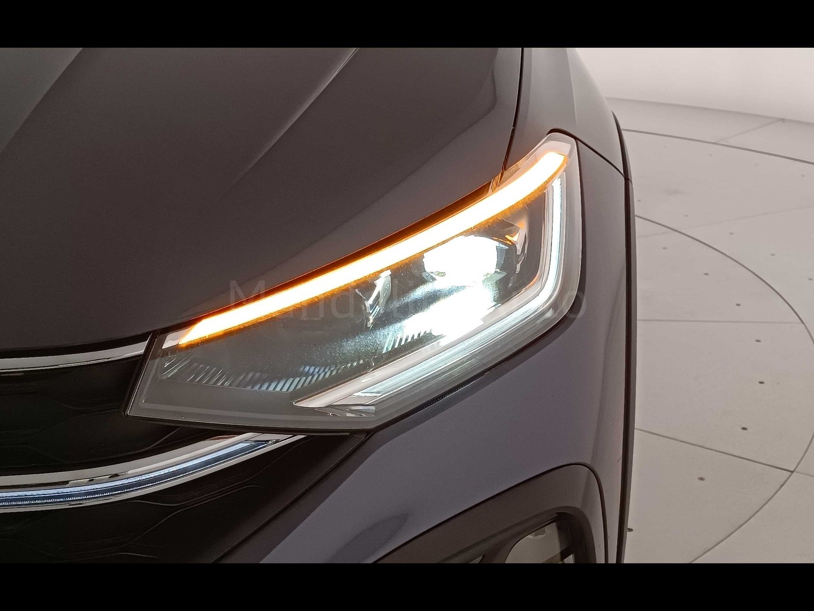 39 - Volkswagen Taigo 1.5 tsi 150cv r-line dsg