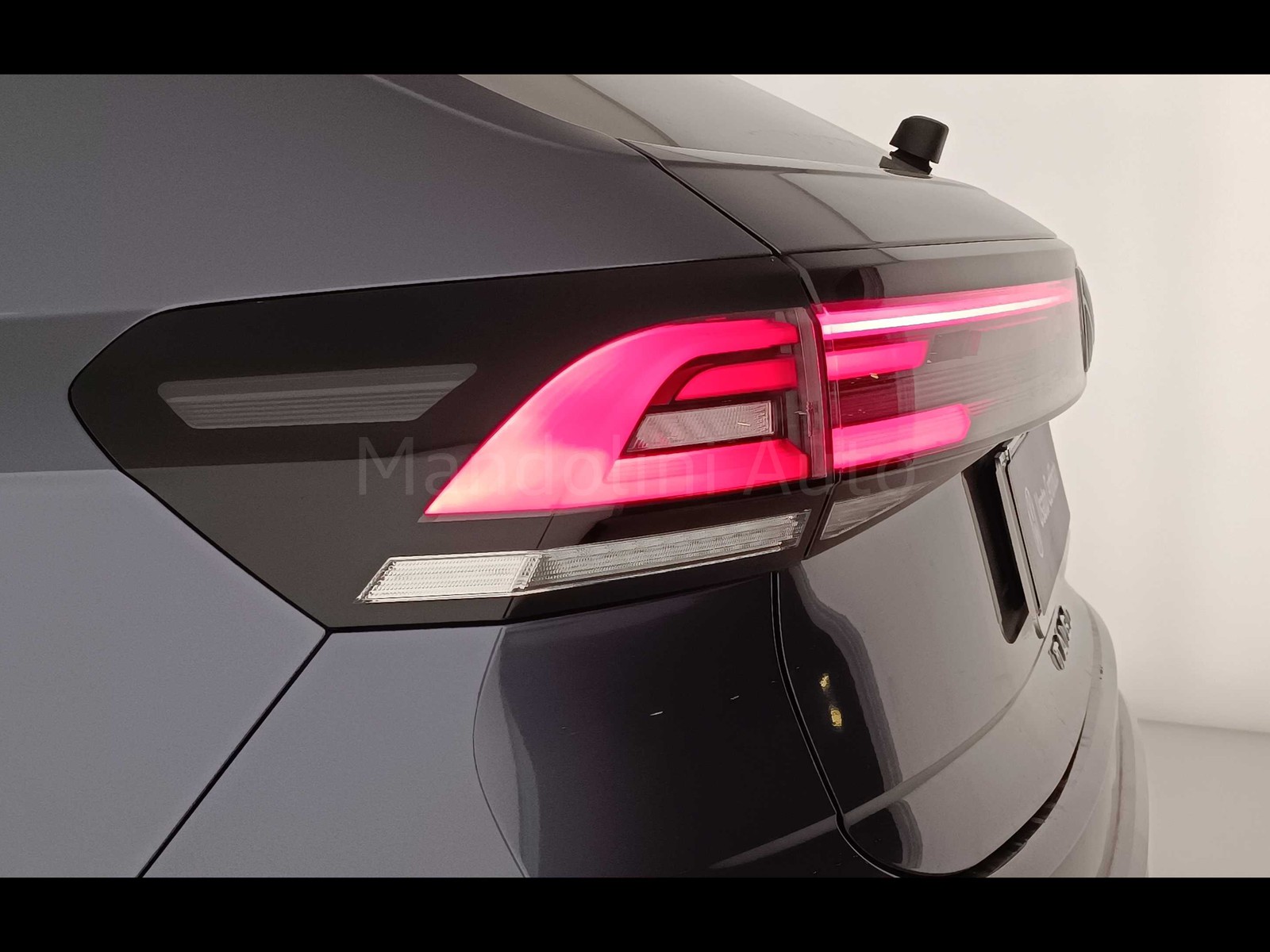 42 - Volkswagen Taigo 1.5 tsi 150cv r-line dsg