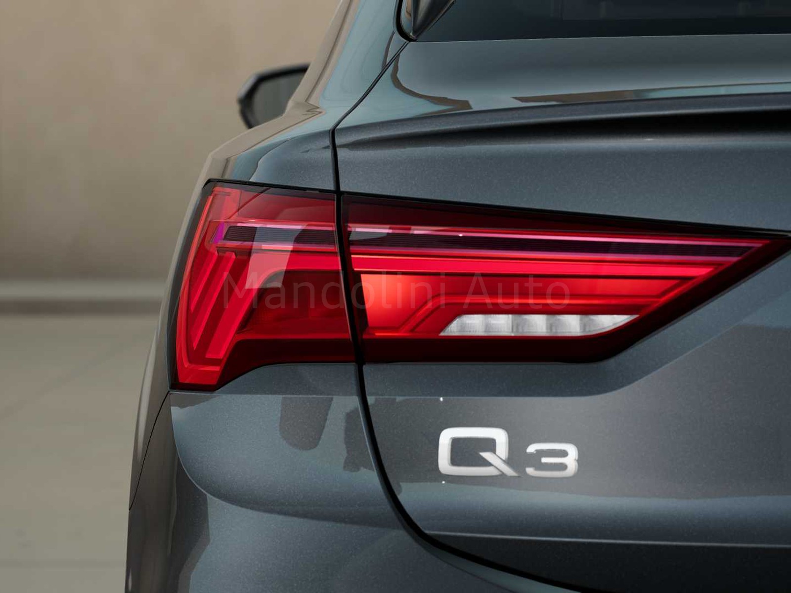 9 - Audi Q3 sportback 35 2.0 tdi s line edition s tronic