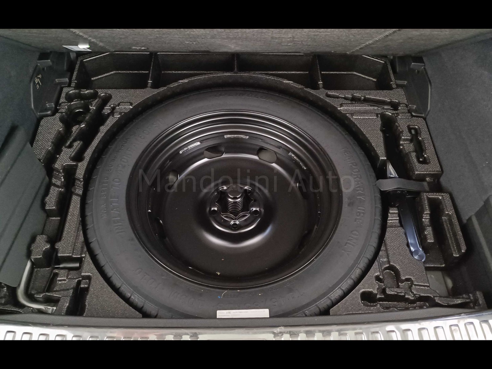 38 - Audi Q3 35 2.0 tdi s line edition s tronic