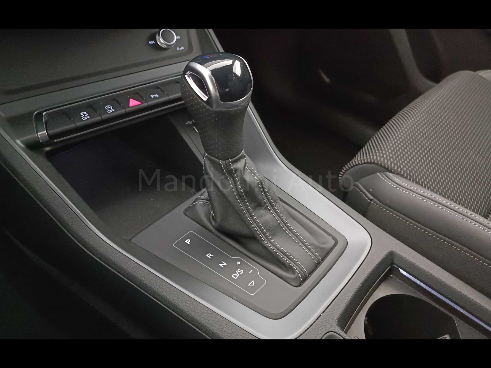 5 - Audi Q3 35 2.0 tdi s line edition s tronic