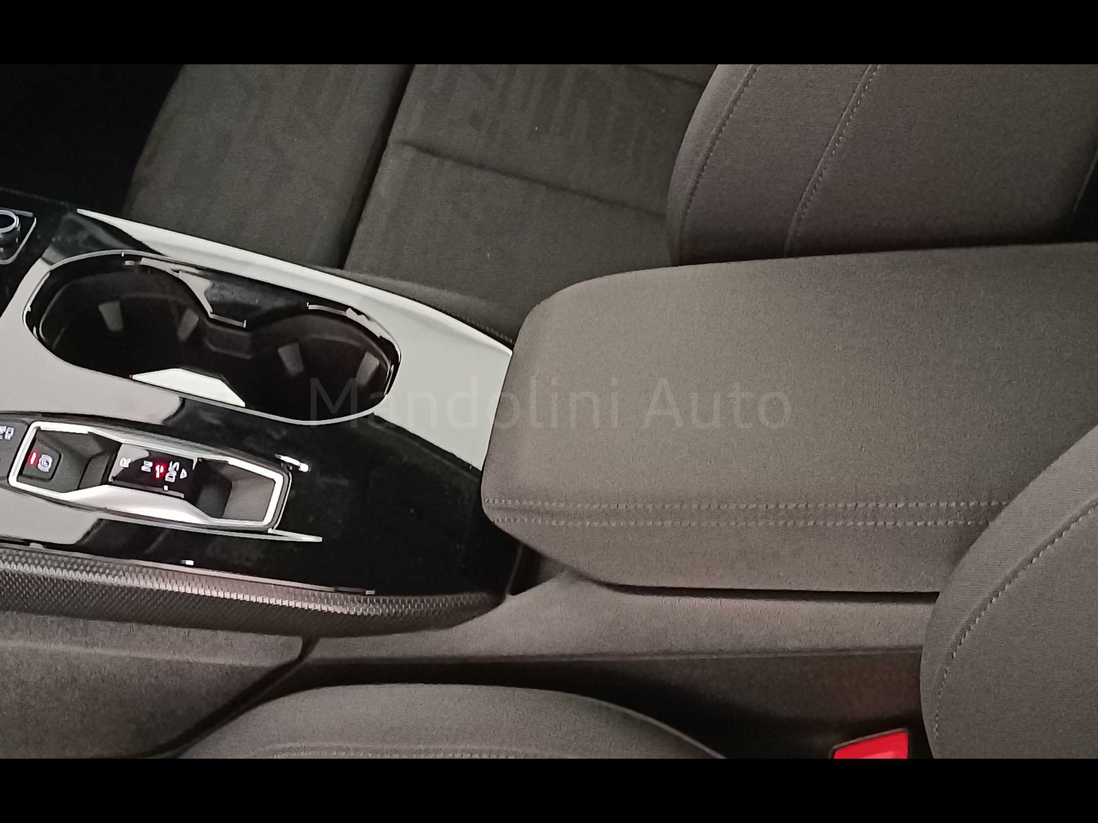 26 - Audi A5 avant 2.0 tdi mhev+ 204cv business advanced