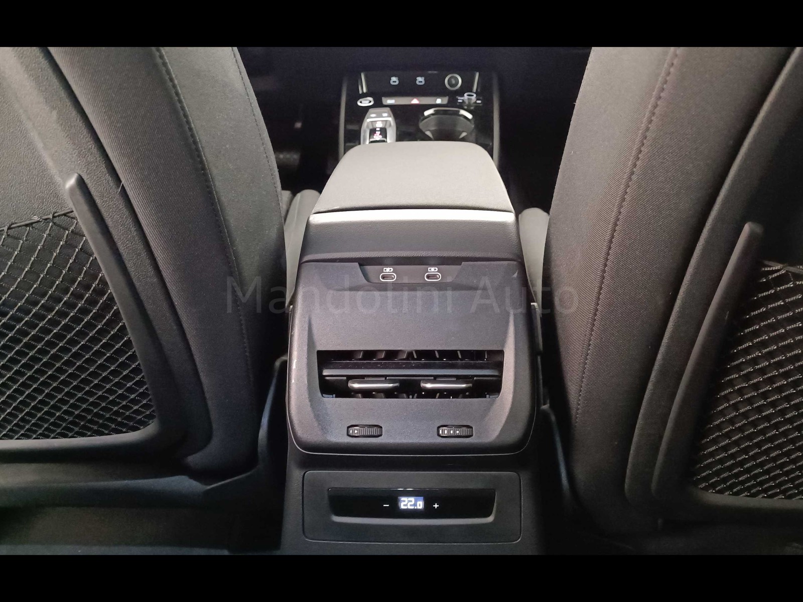 32 - Audi A5 avant 2.0 tdi mhev+ 204cv business advanced