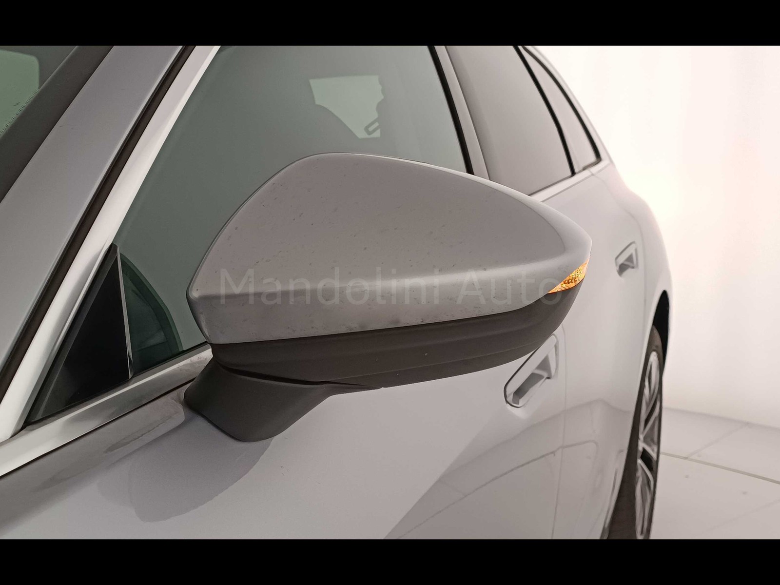 36 - Audi A5 avant 2.0 tdi mhev+ 204cv business advanced