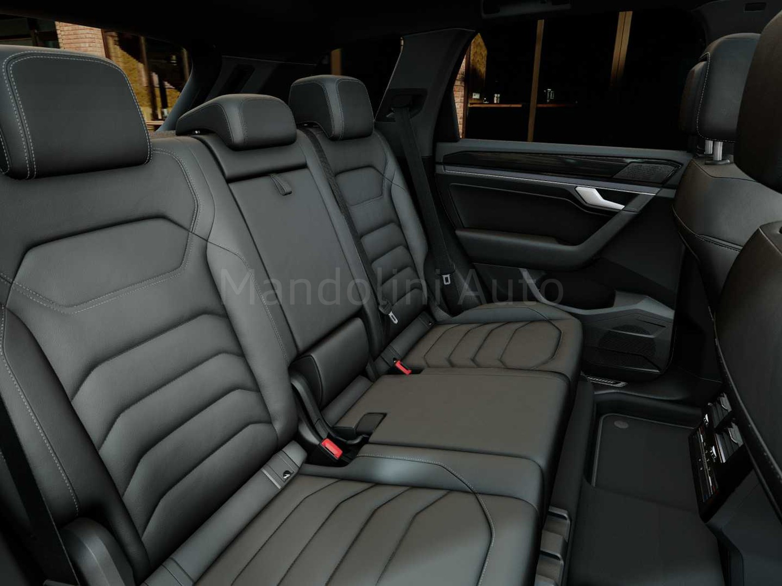 9 - Volkswagen Touareg 3.0 v6 v6 tdi scr 231cv r-line