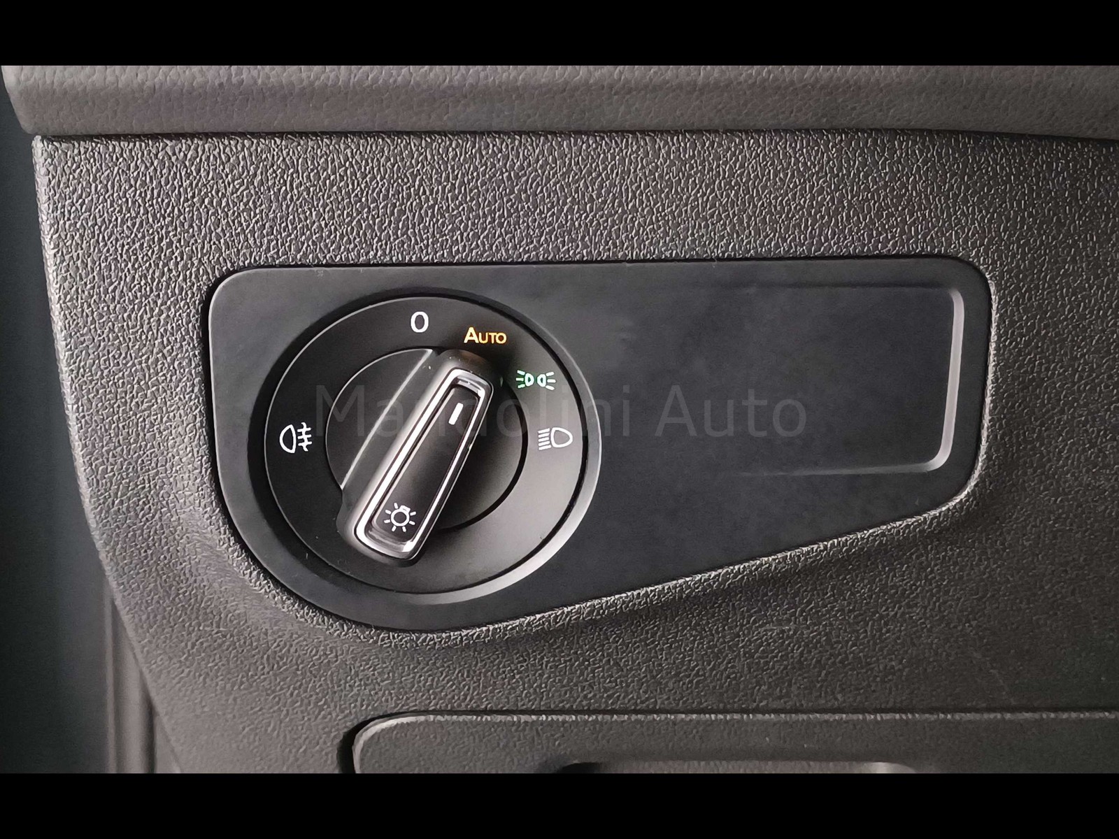 22 - Volkswagen Tiguan 2.0 tdi scr 150cv life dsg