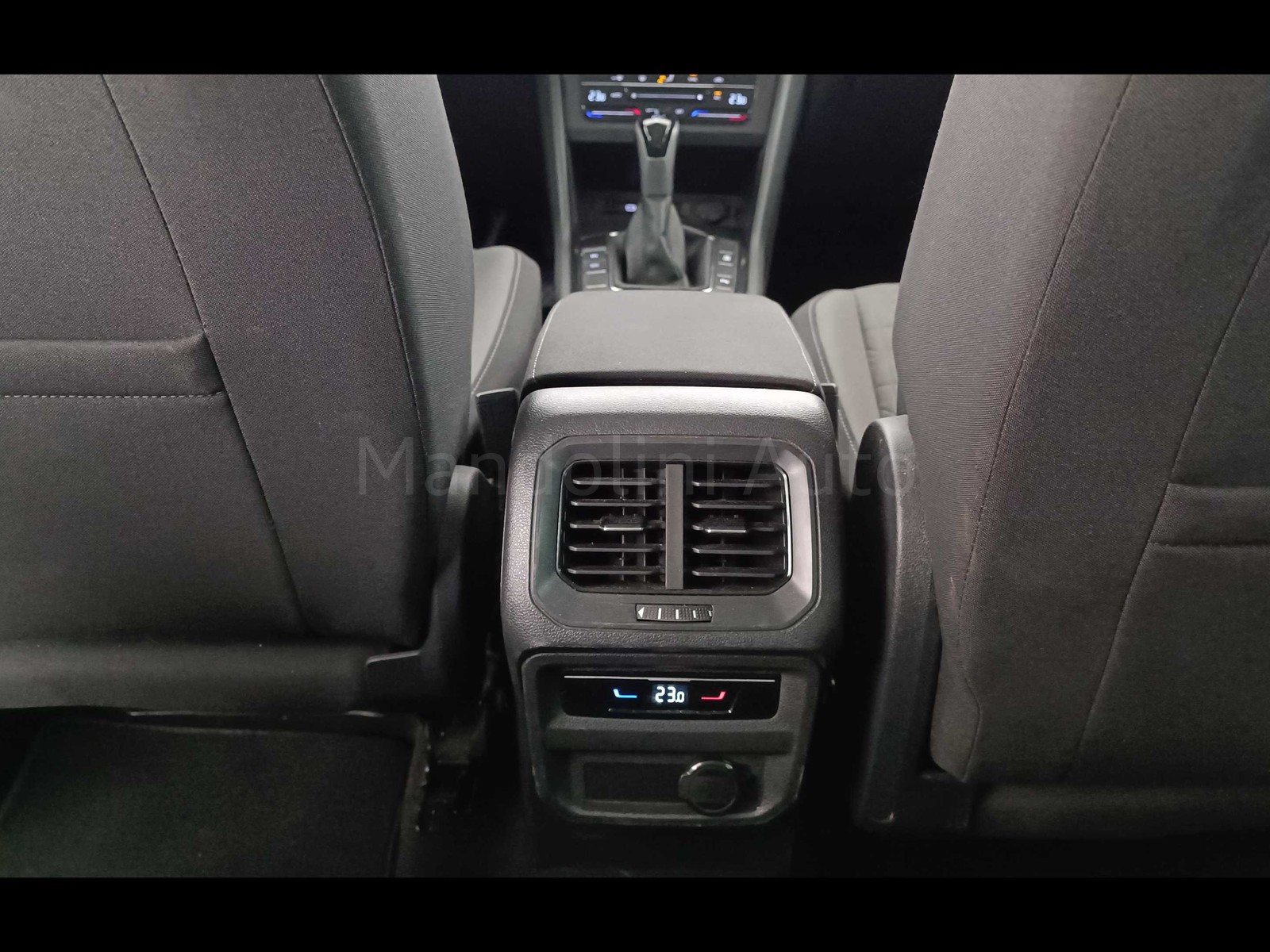 33 - Volkswagen Tiguan 2.0 tdi scr 150cv life dsg