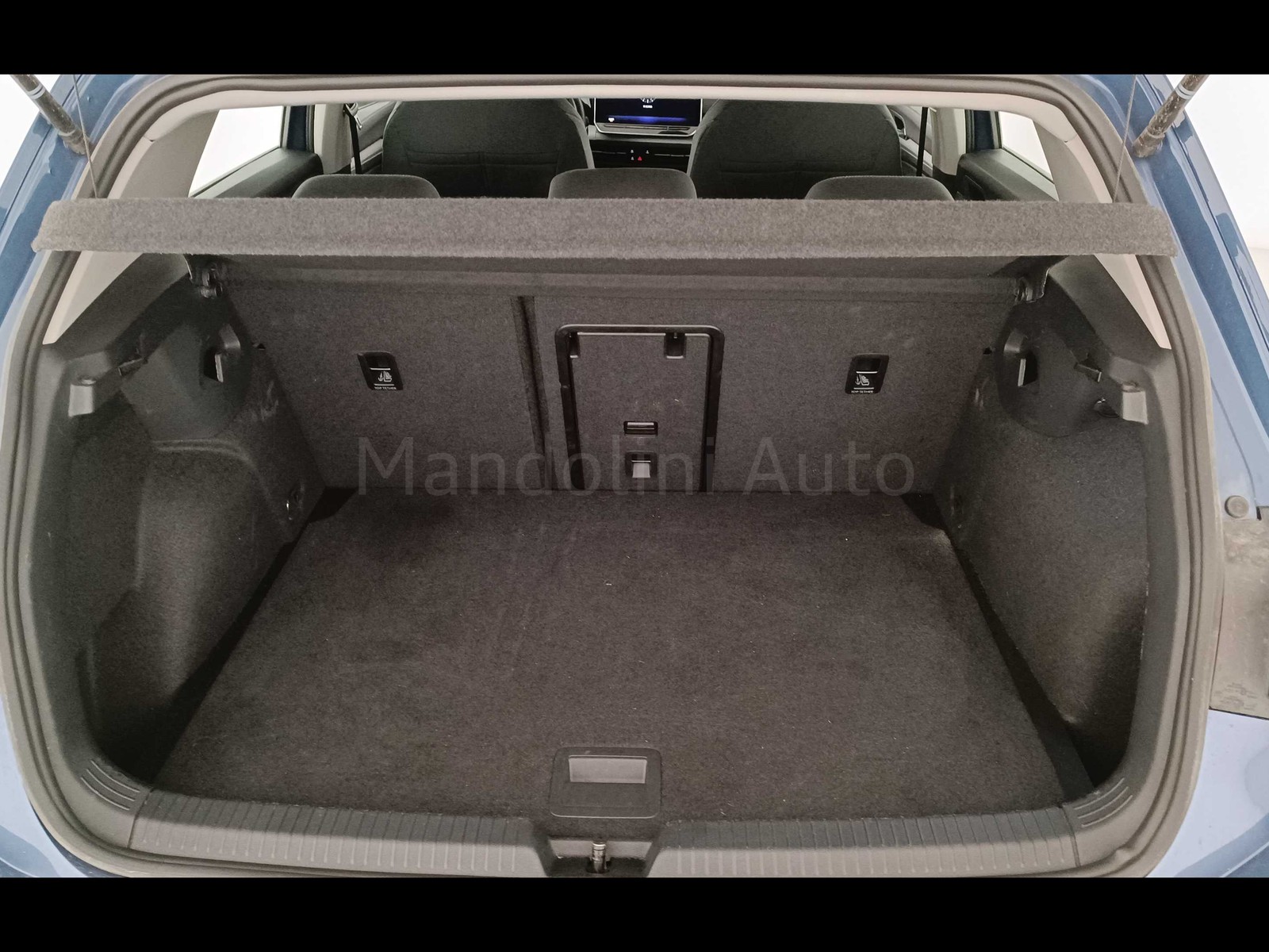 10 - Volkswagen Golf 2.0 tdi scr 115cv life