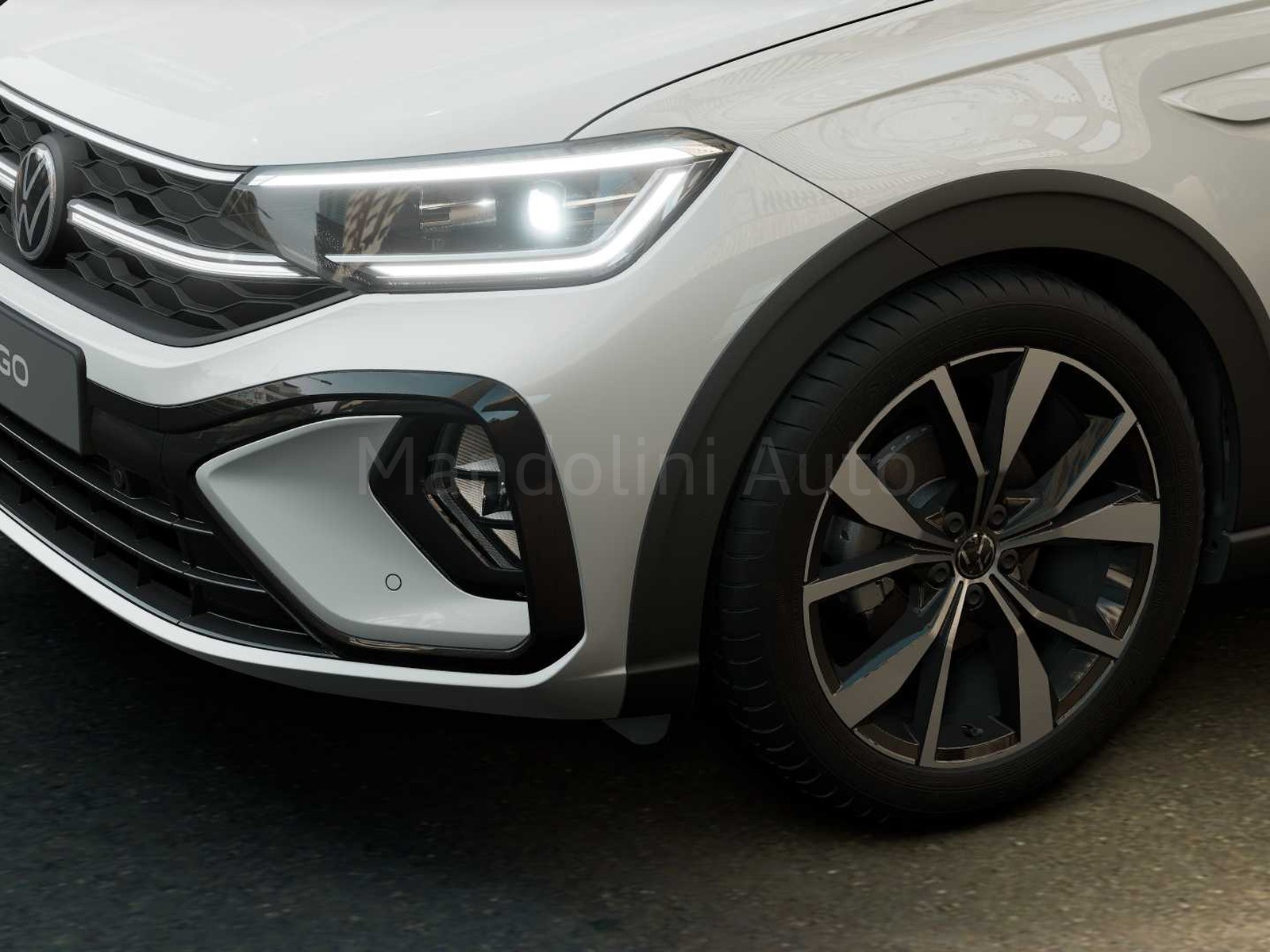 12 - Volkswagen Taigo 1.0 tsi 115cv r-line plus dsg