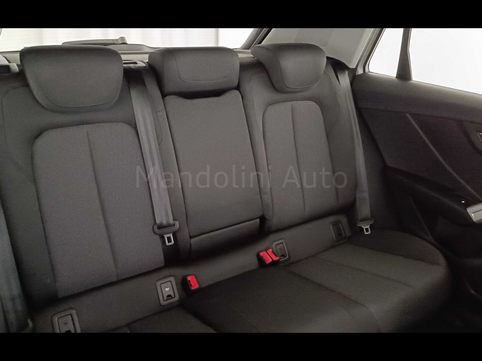 36 - Audi Q2 35 1.5 tfsi business advanced s tronic