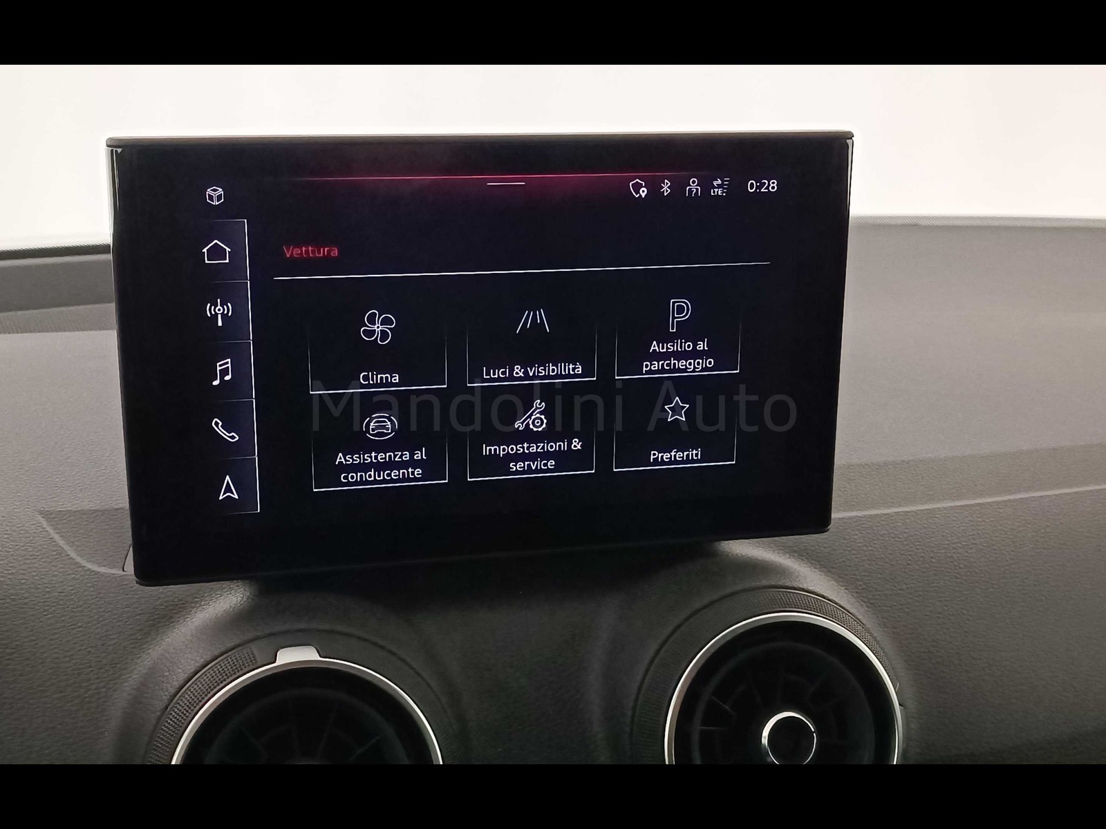 9 - Audi Q2 35 1.5 tfsi business advanced s tronic