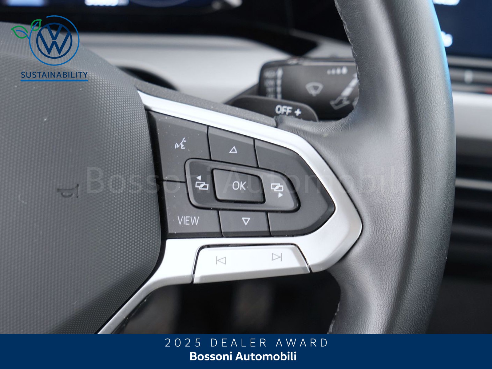 26 - Volkswagen Golf 1.0 etsi evo 110cv life dsg