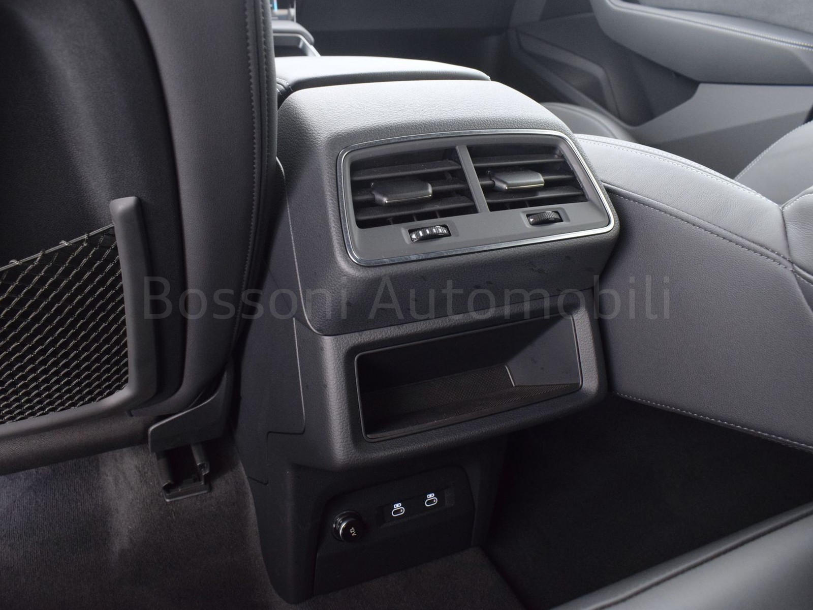 28 - Audi e-tron sportback 50 s line edition quattro cvt