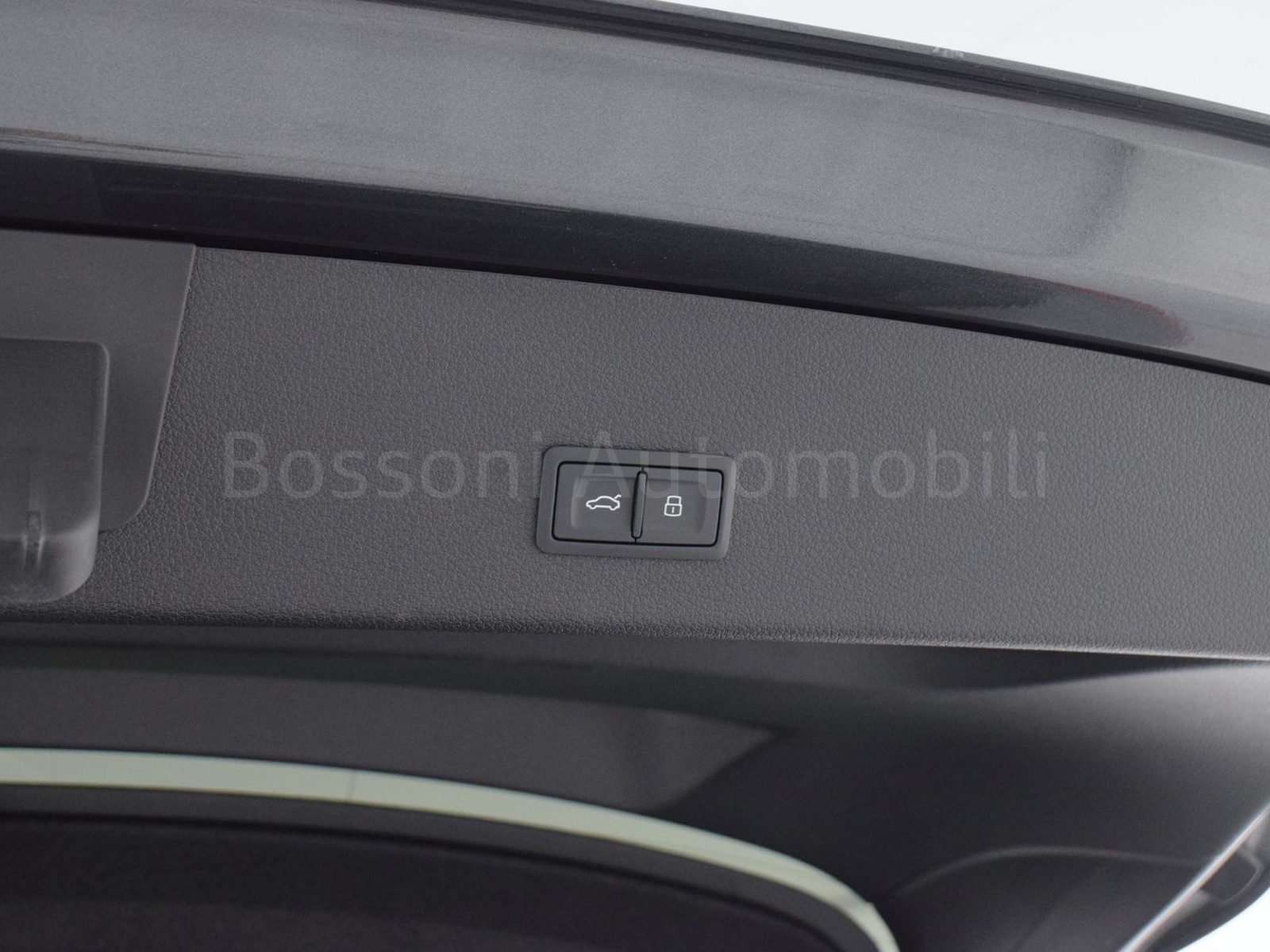 38 - Audi e-tron sportback 50 s line edition quattro cvt