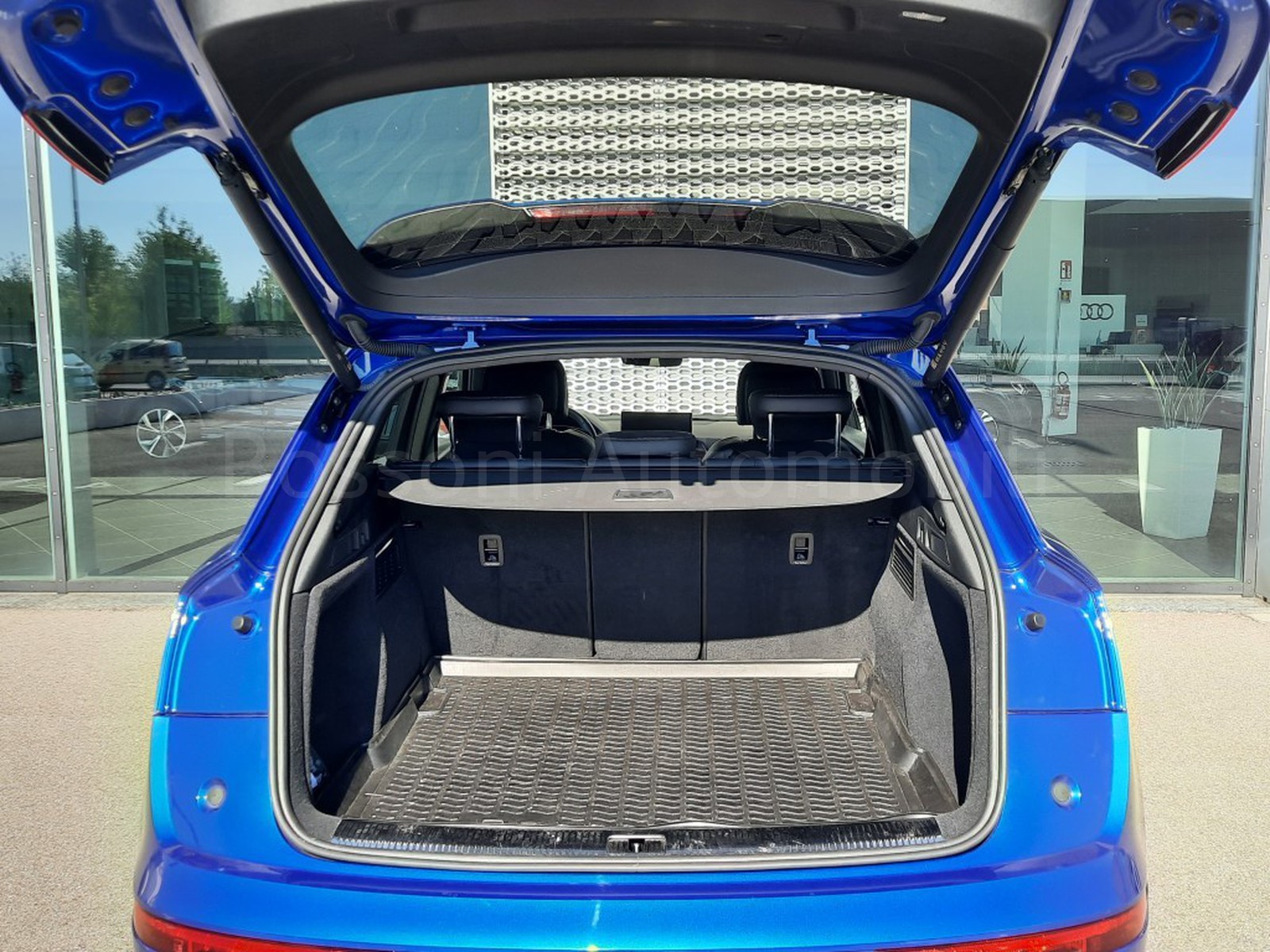 18 - Audi Q5 40 2.0 tdi mhev 12v s line plus quattro s tronic