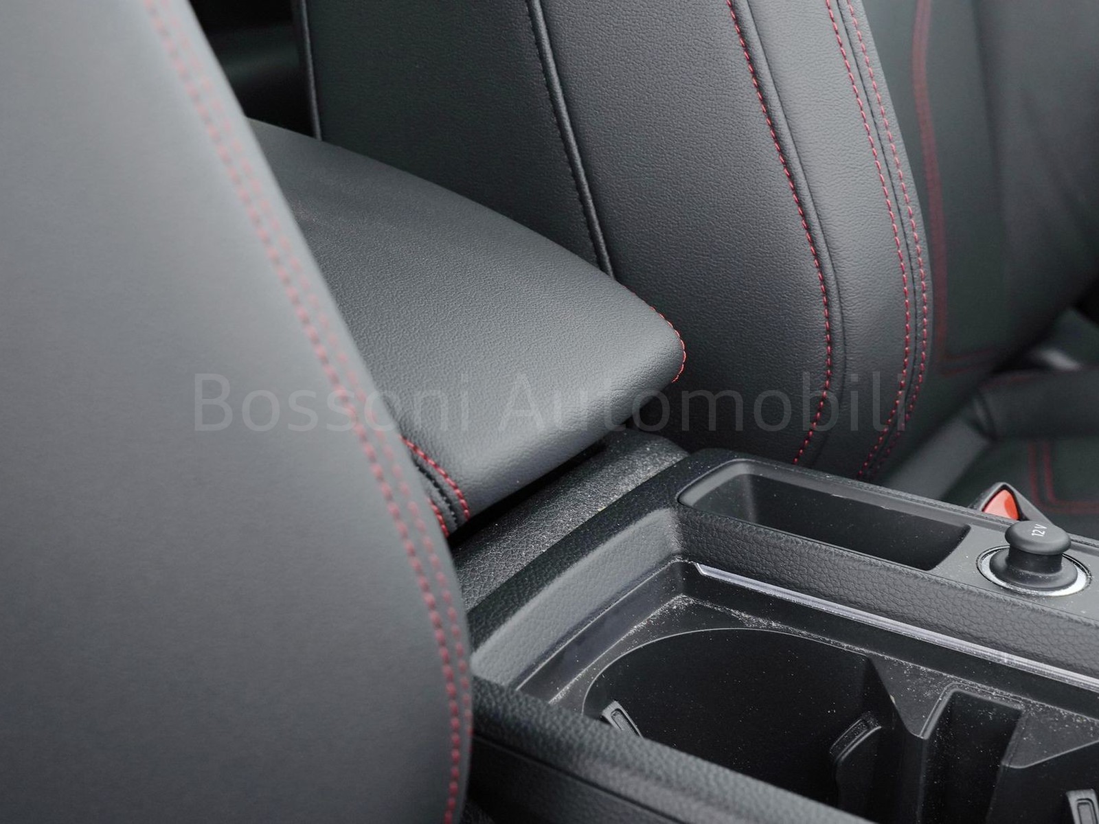 17 - Audi Q3 sportback 40 2.0 tdi 193cv s line edition quattro s tronic