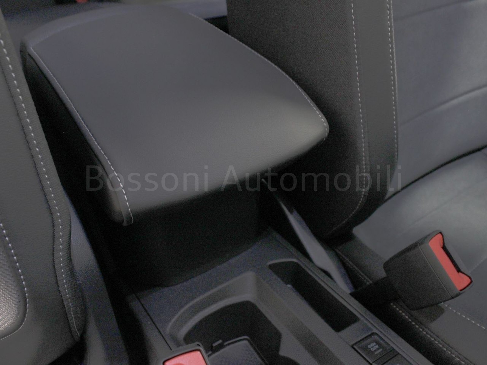 18 - Volkswagen T-Roc 1.0 tsi 115cv style